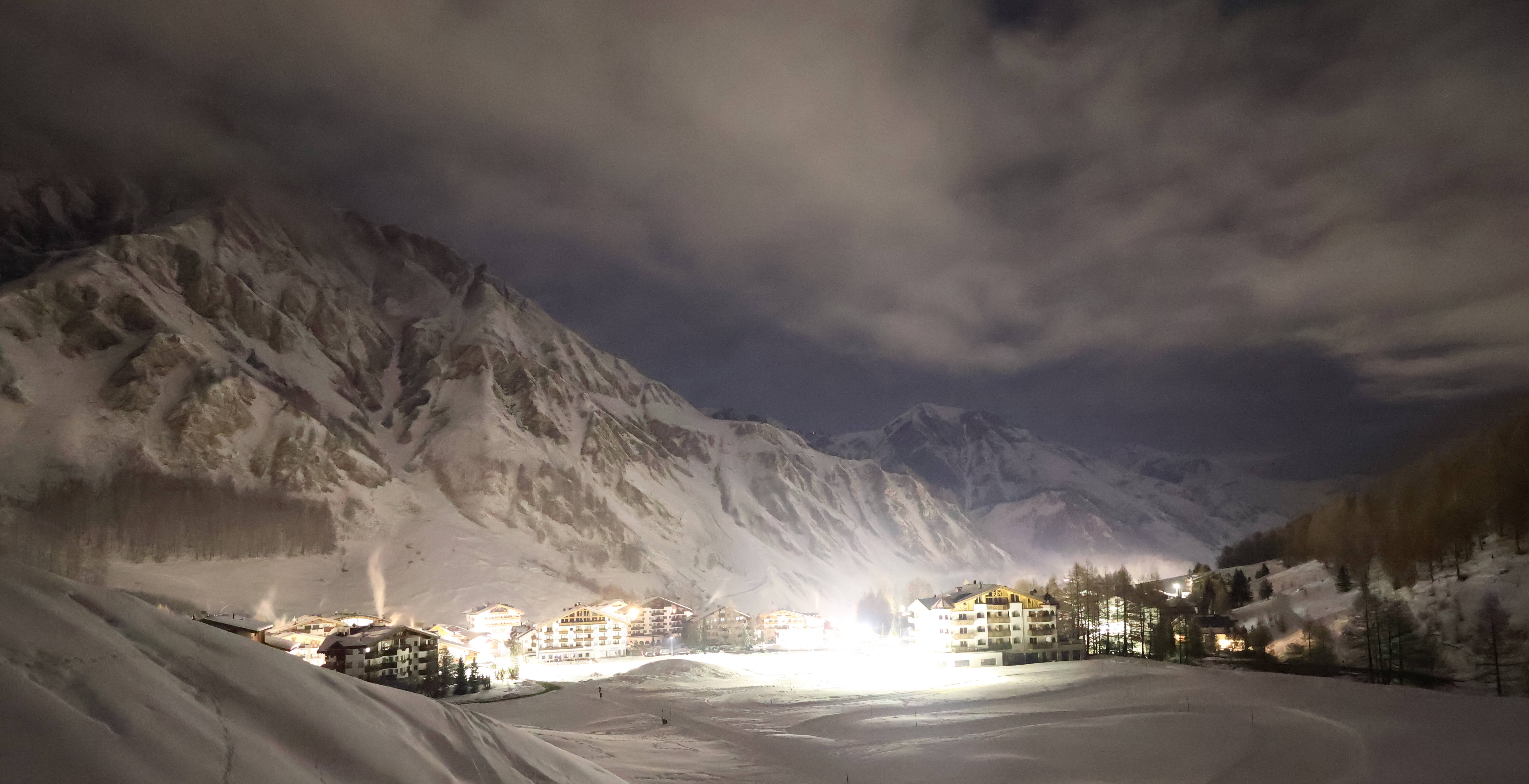 Archived image Webcam Samnaun: Village View