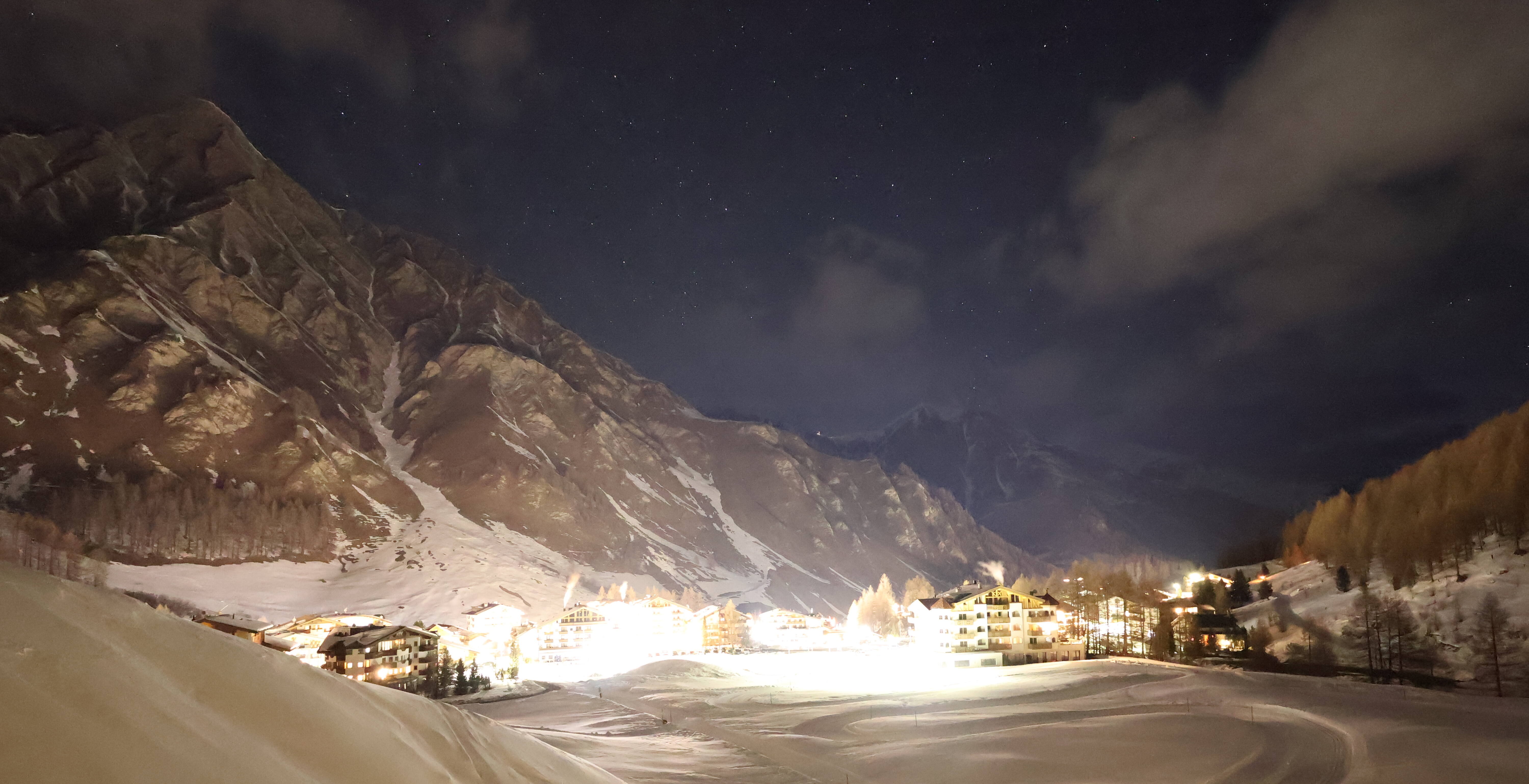 Archiv Foto Webcam Samnaun: Blick auf das Dorf