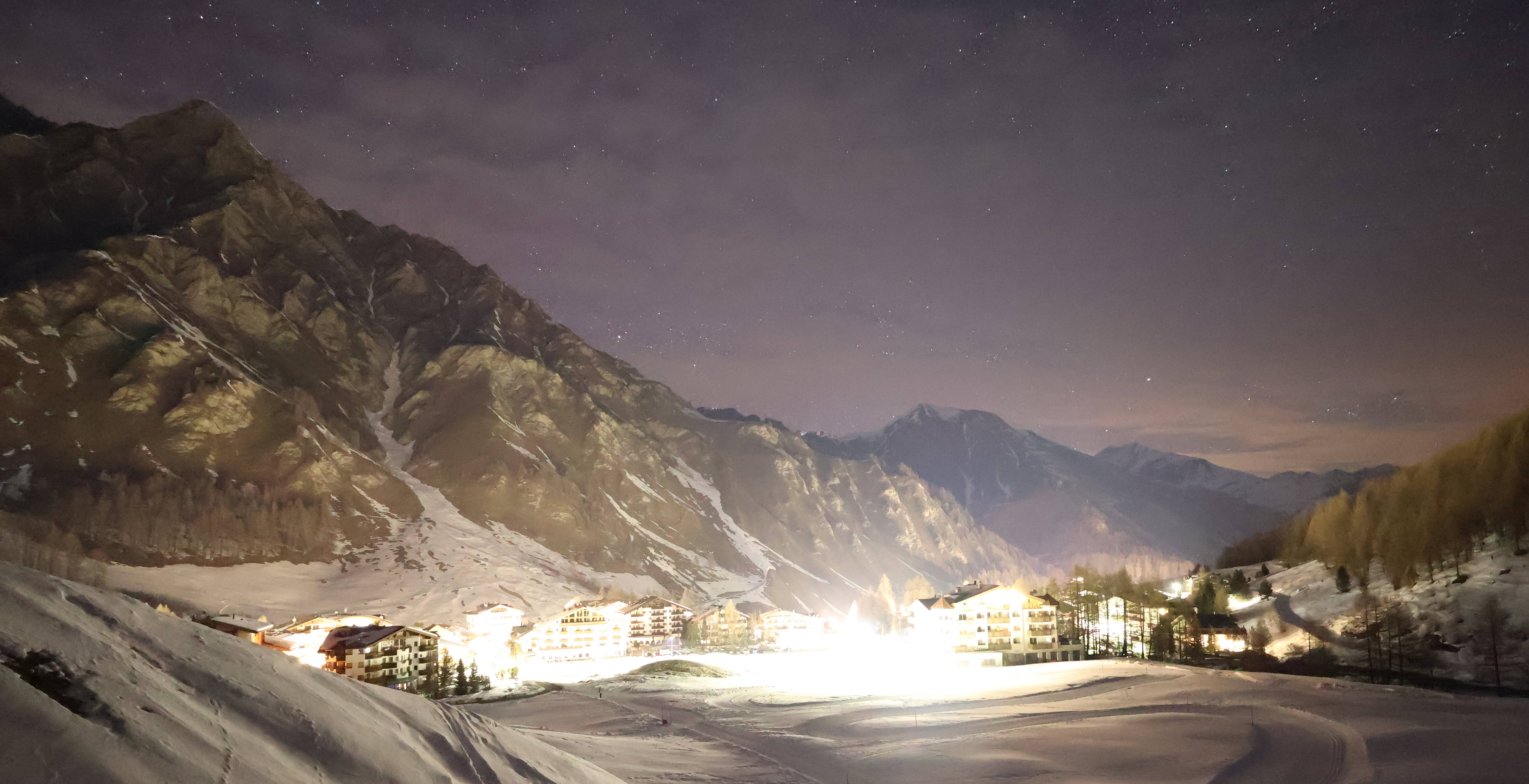 Archiv Foto Webcam Samnaun: Blick auf das Dorf