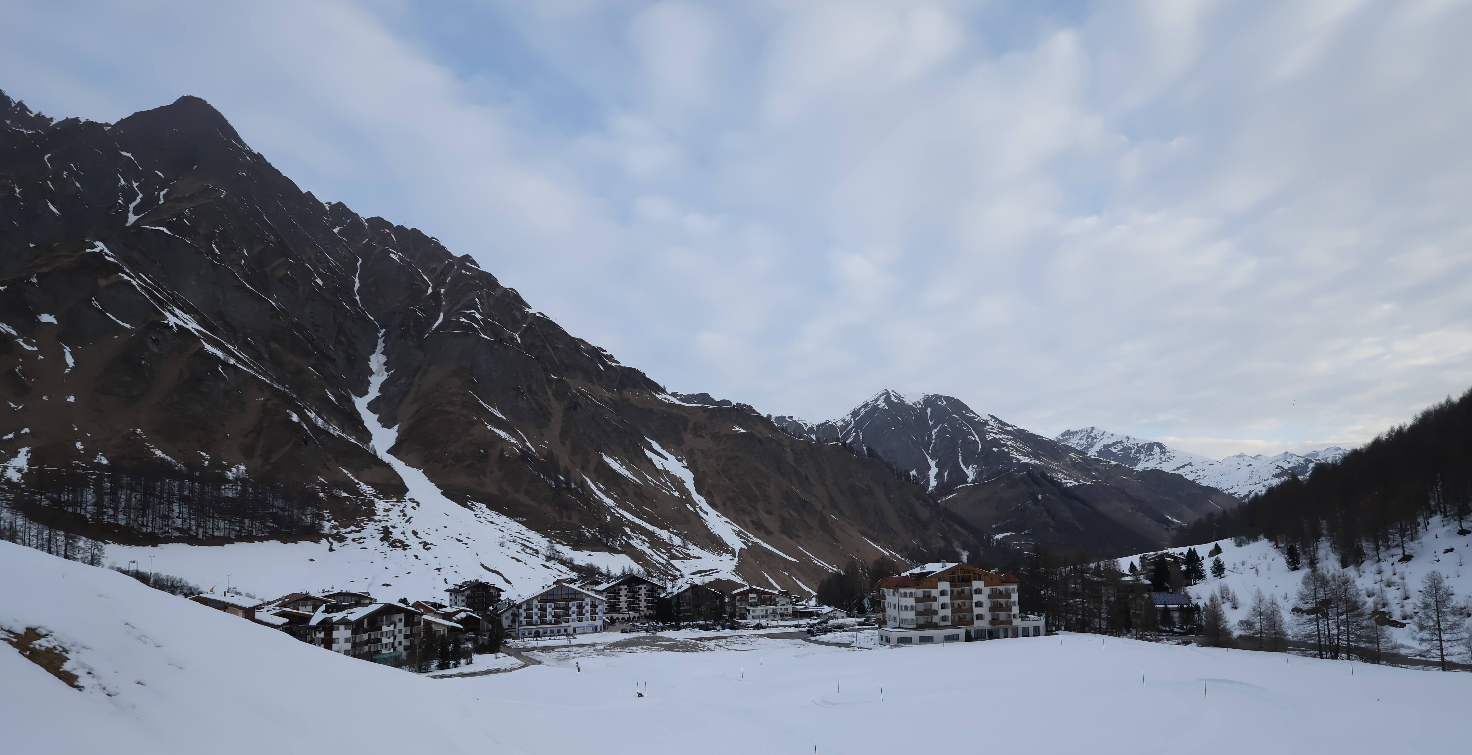 Archiv Foto Webcam Samnaun: Blick auf das Dorf