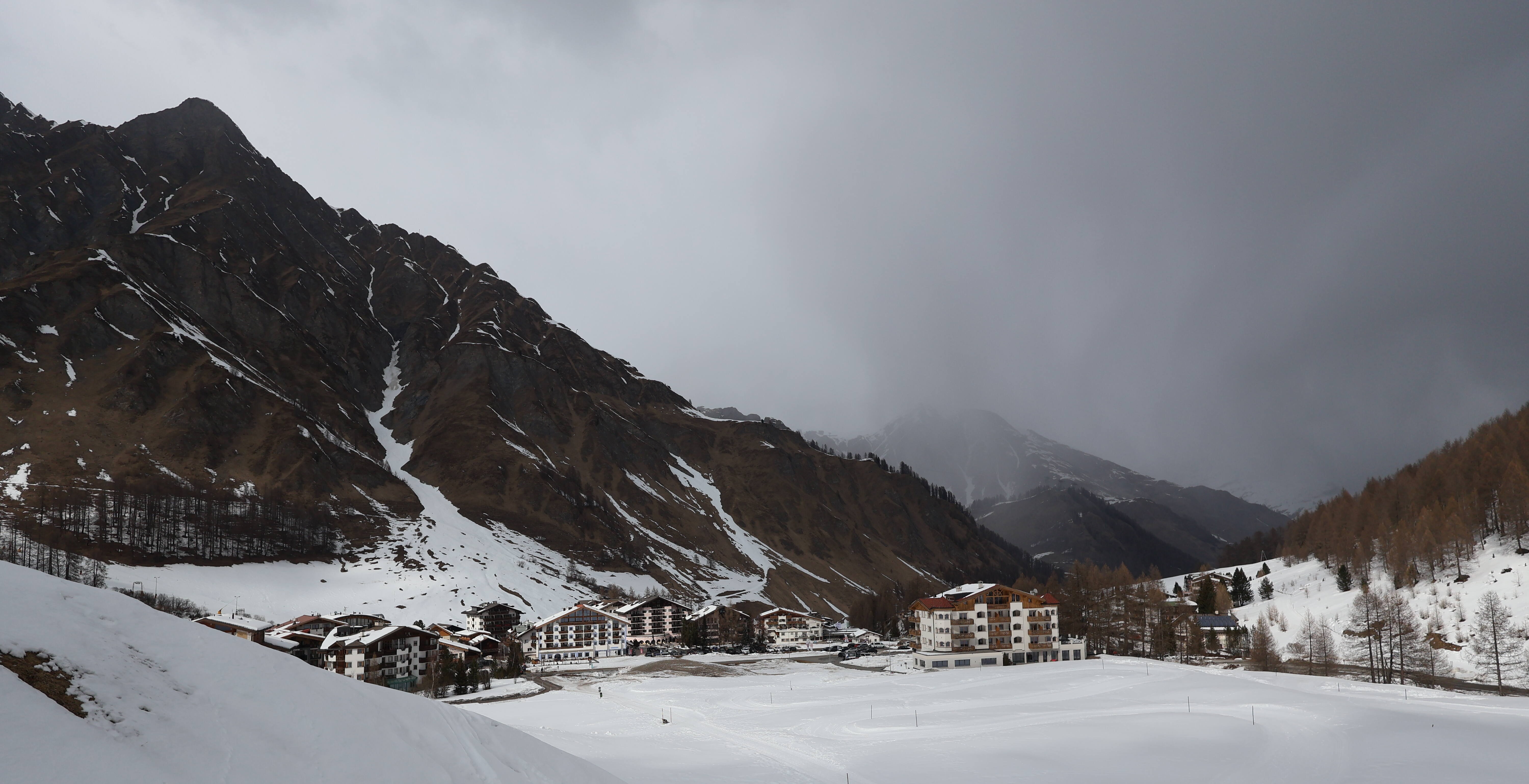 Archiv Foto Webcam Samnaun: Blick auf das Dorf