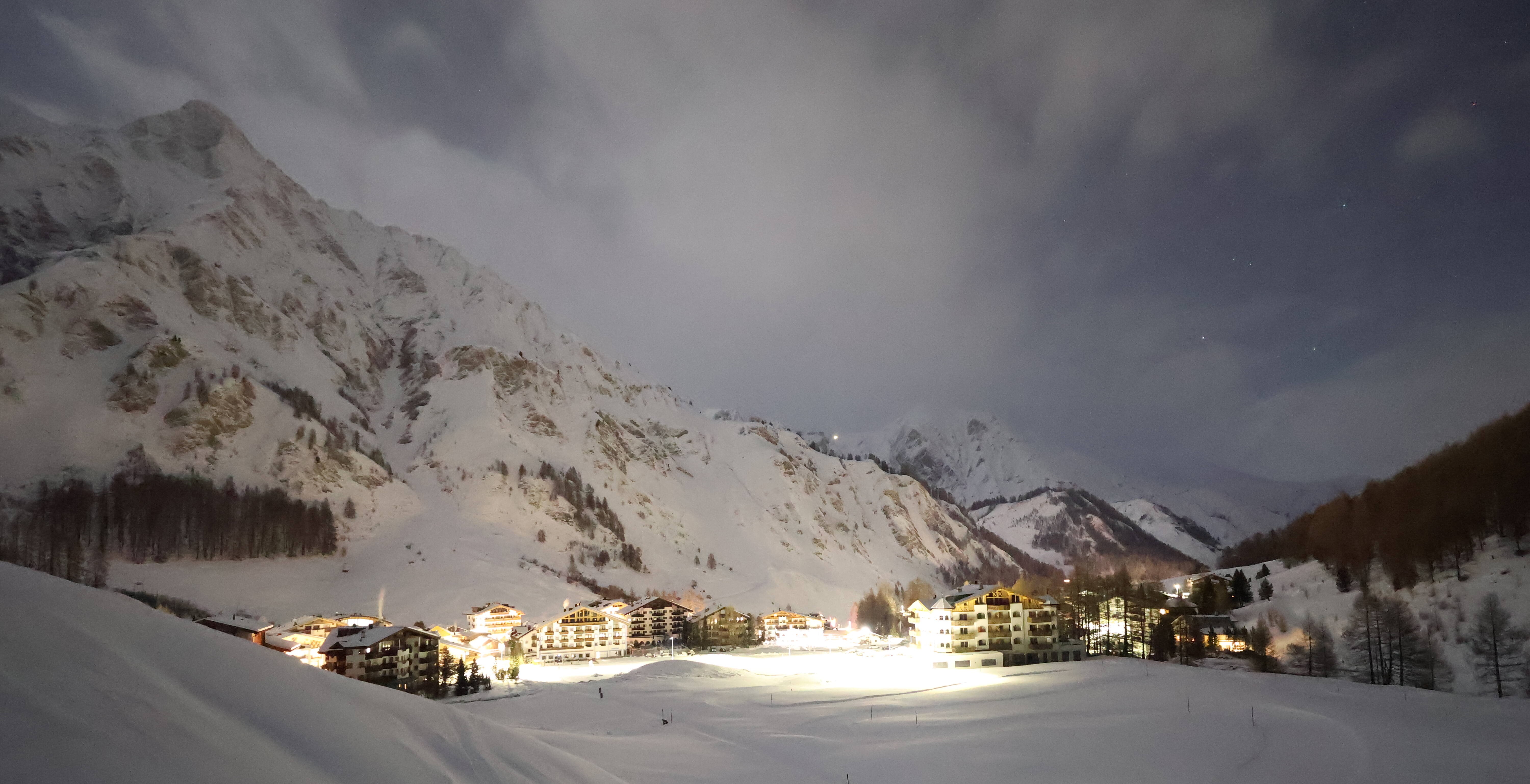 Archived image Webcam Samnaun: Village View