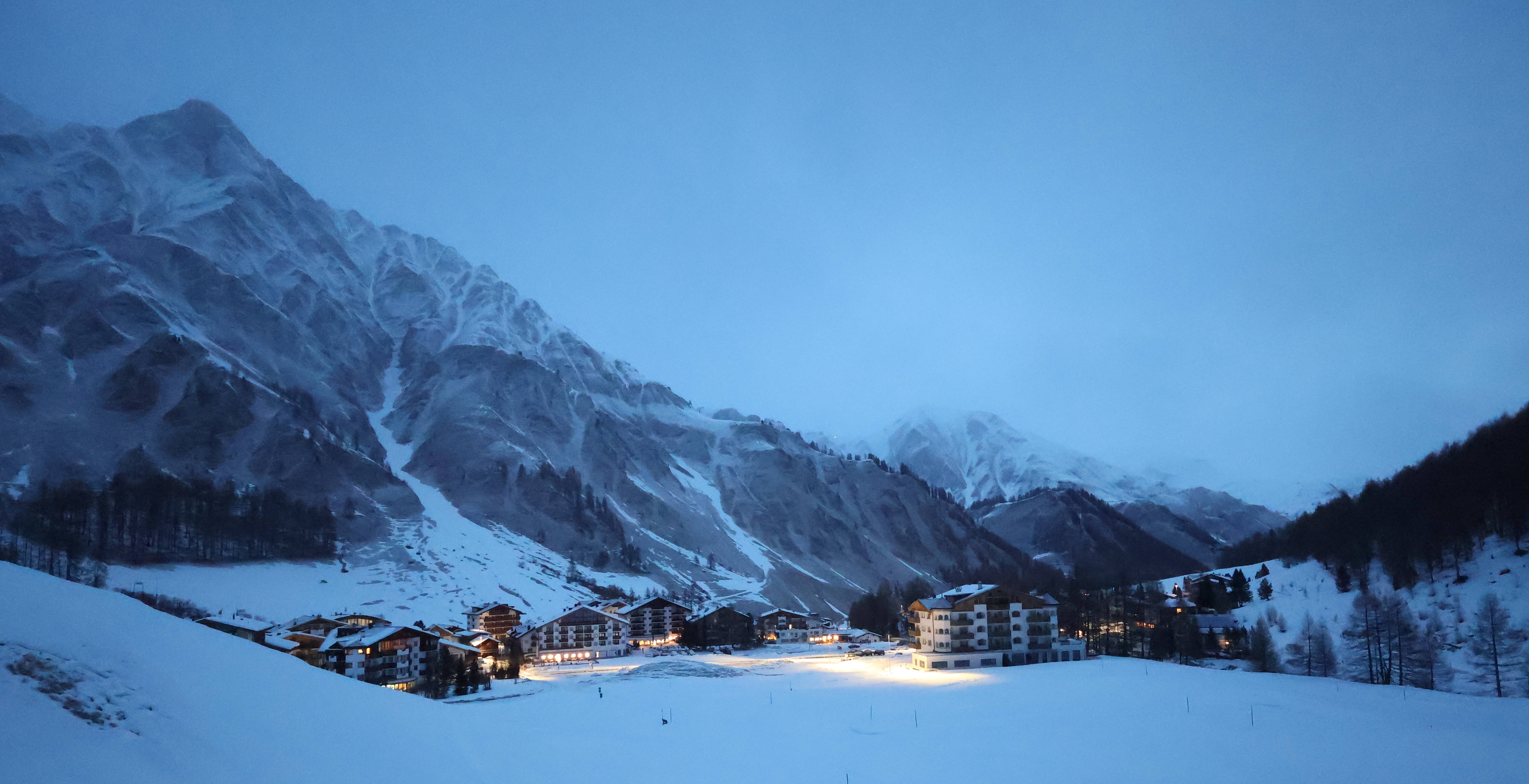 Archiv Foto Webcam Samnaun: Blick auf das Dorf