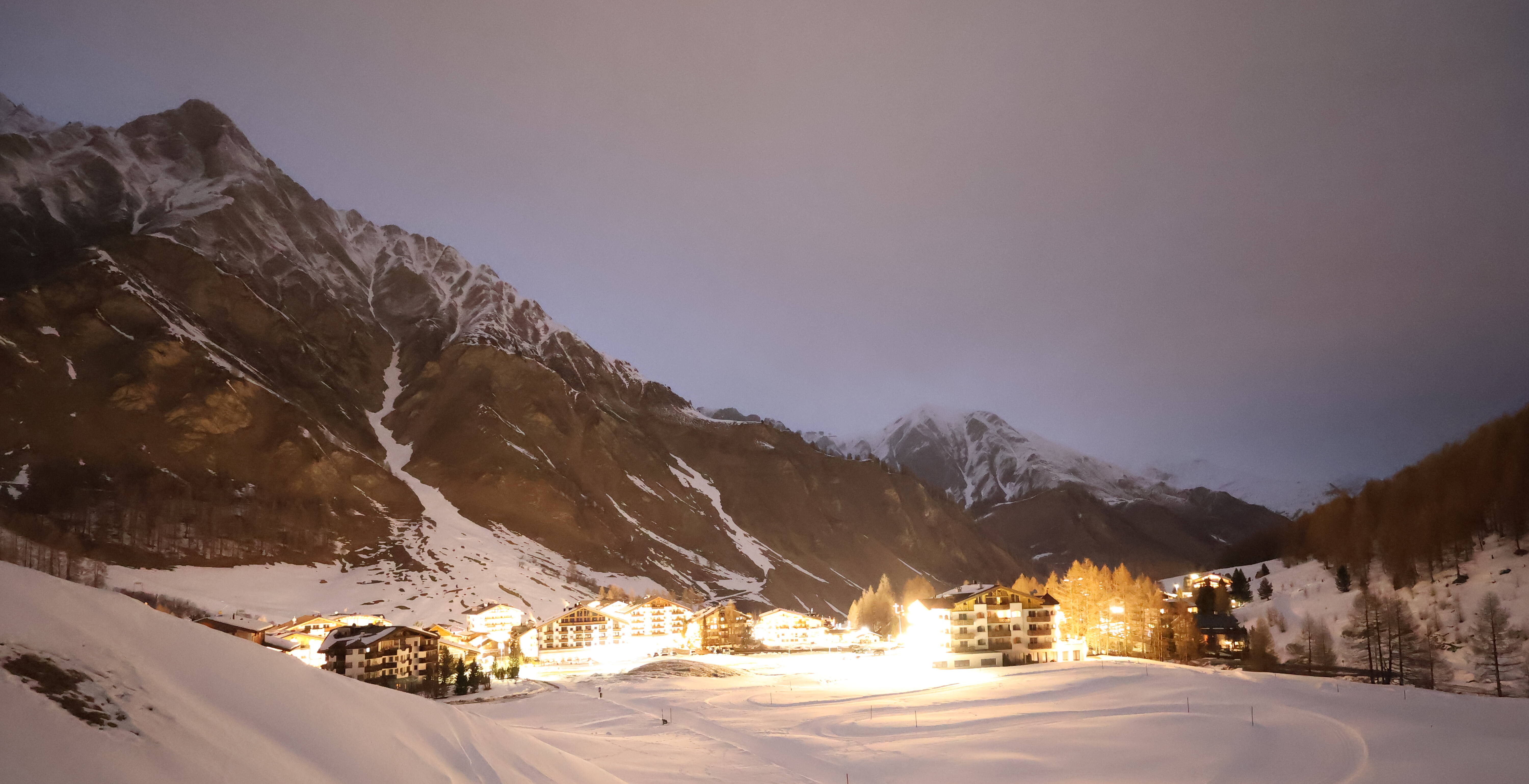 Archiv Foto Webcam Samnaun: Blick auf das Dorf