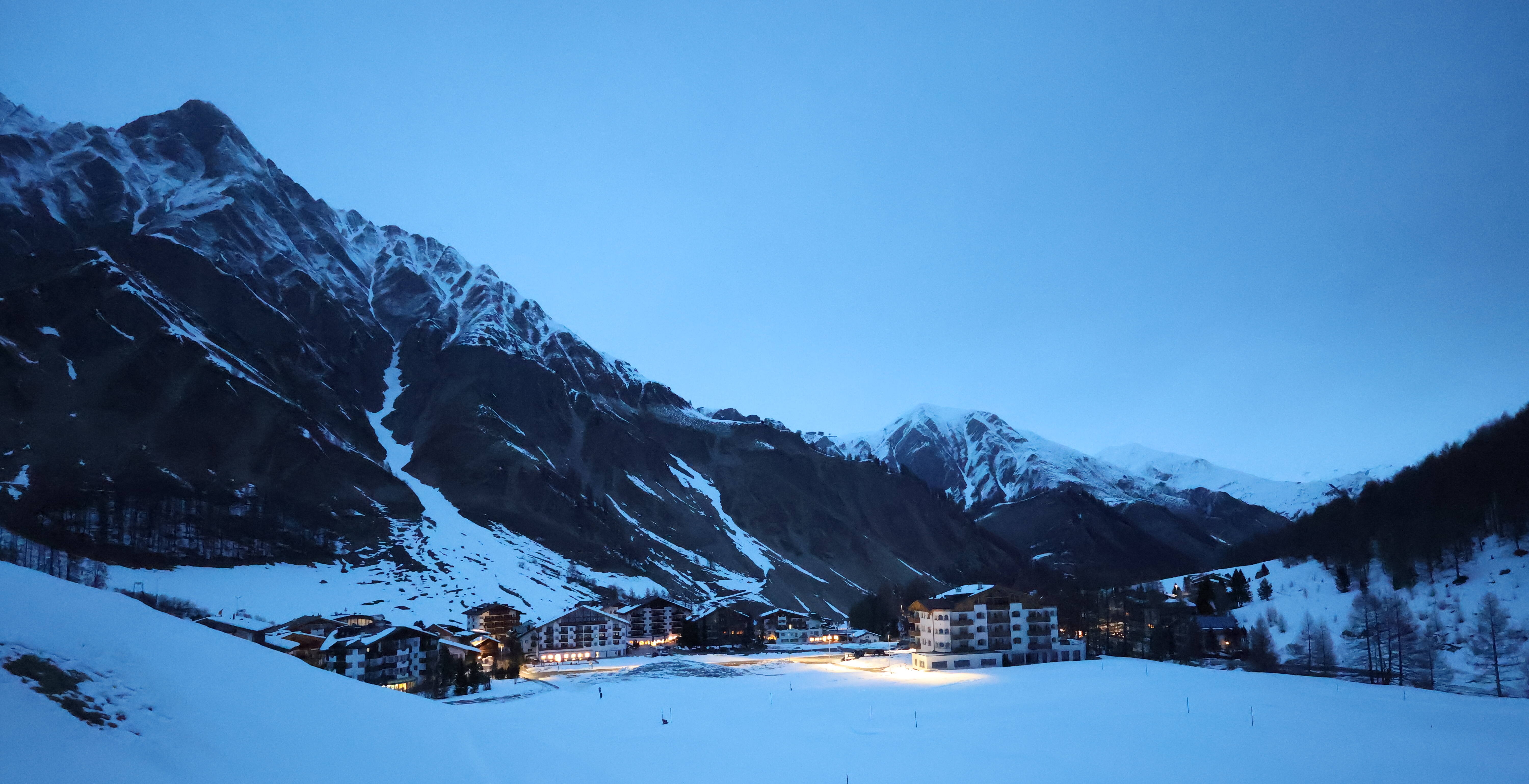 Archiv Foto Webcam Samnaun: Blick auf das Dorf