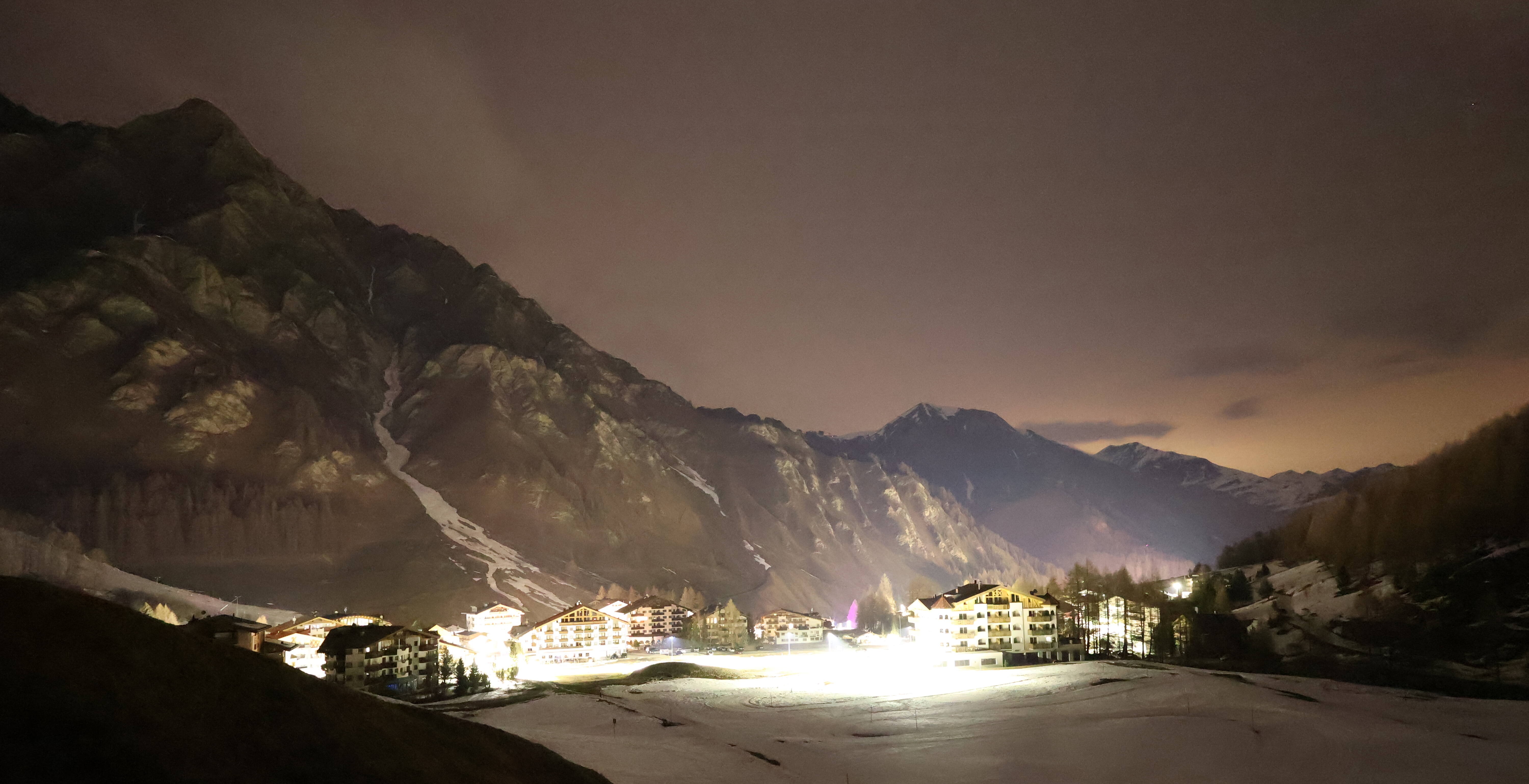 Archived image Webcam Samnaun: Village View