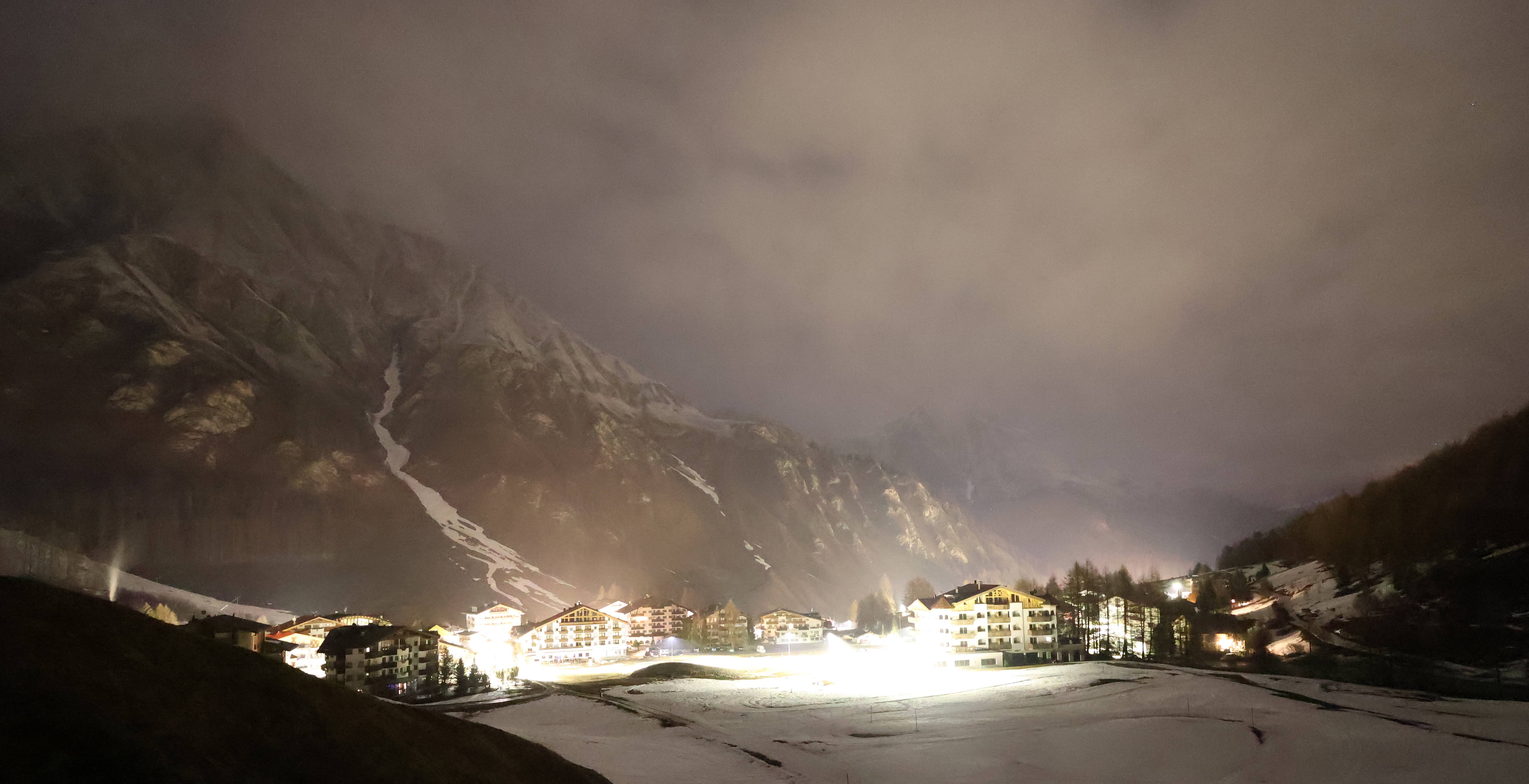 Archived image Webcam Samnaun: Village View