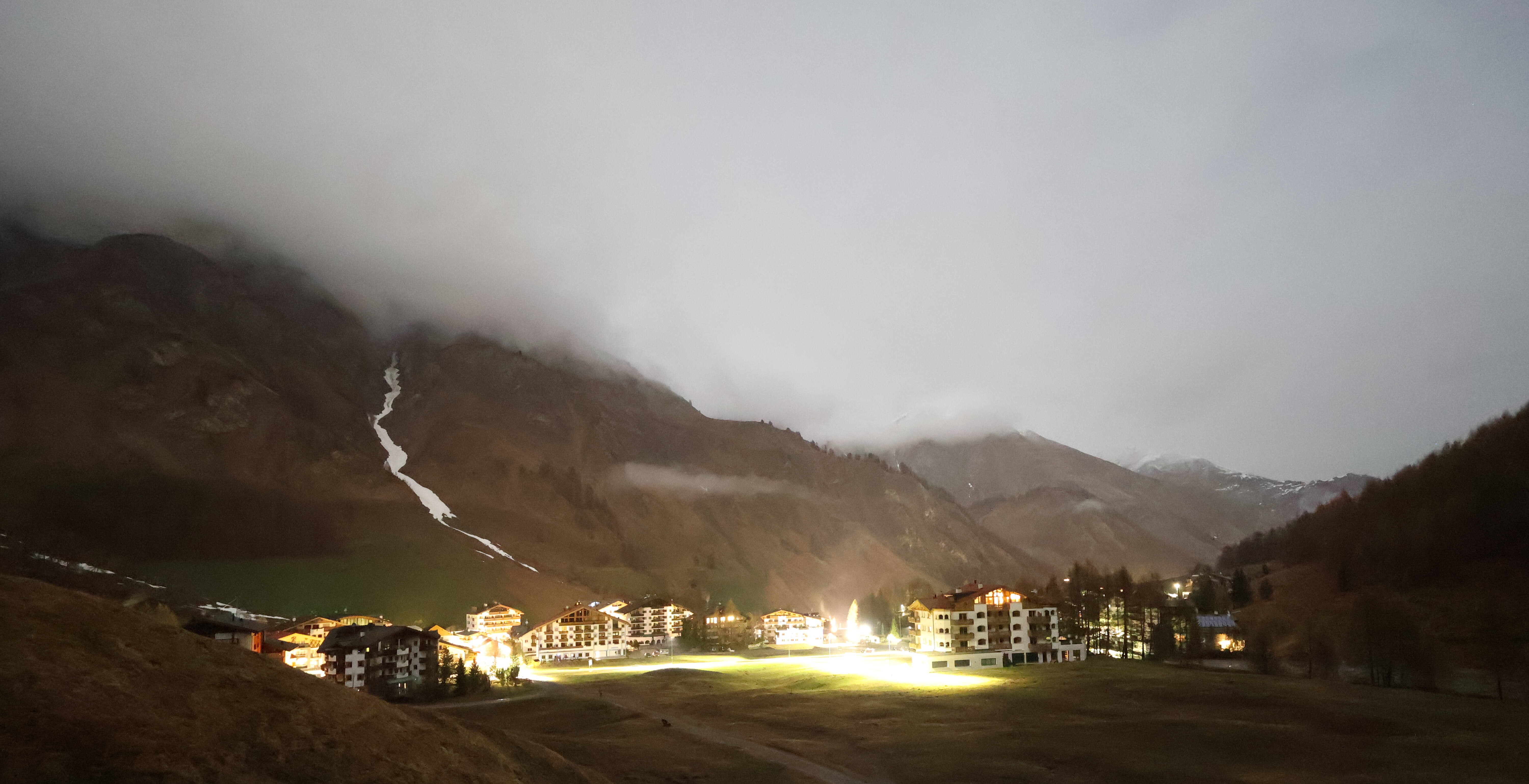 Archiv Foto Webcam Samnaun: Blick auf das Dorf