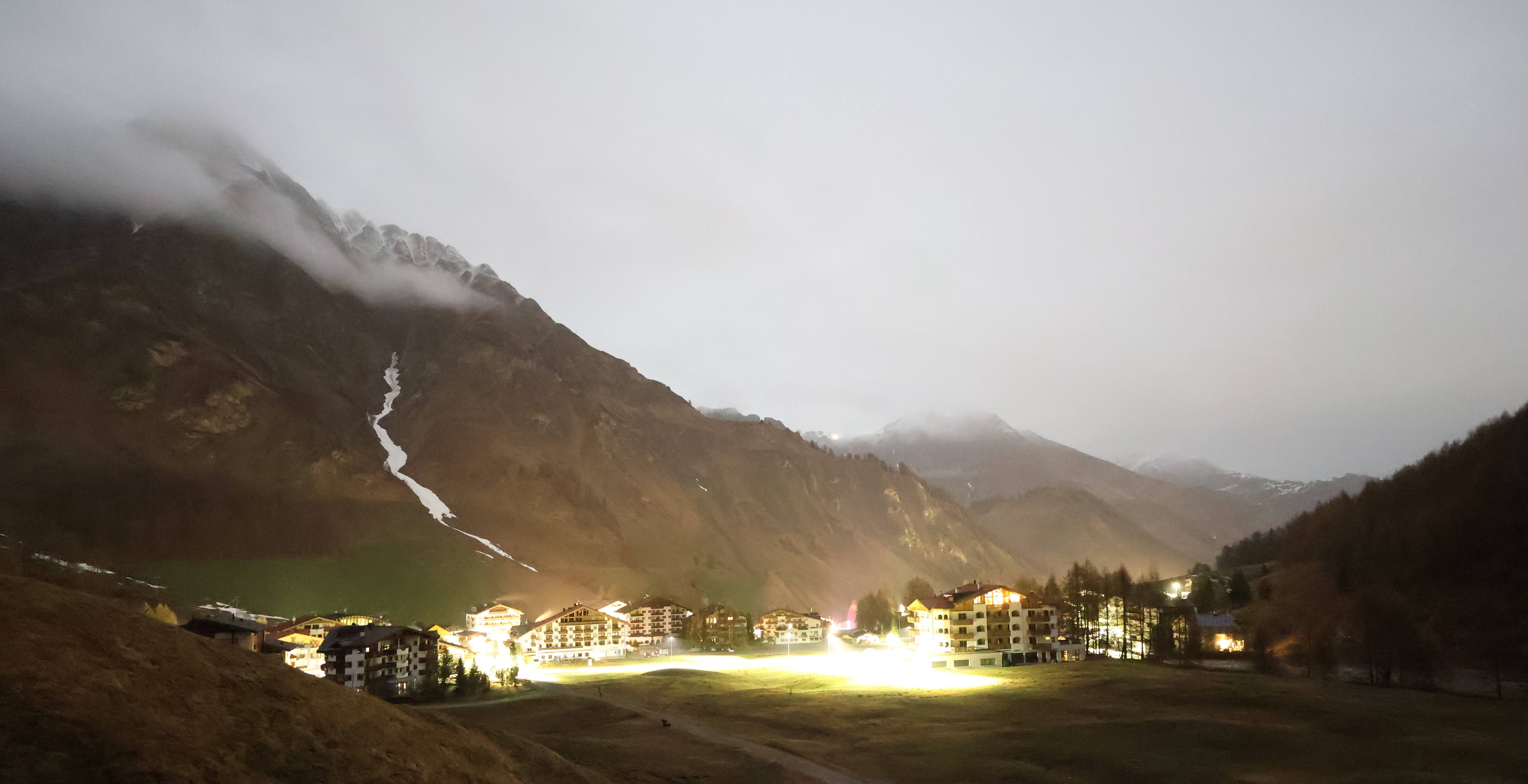 Archiv Foto Webcam Samnaun: Blick auf das Dorf