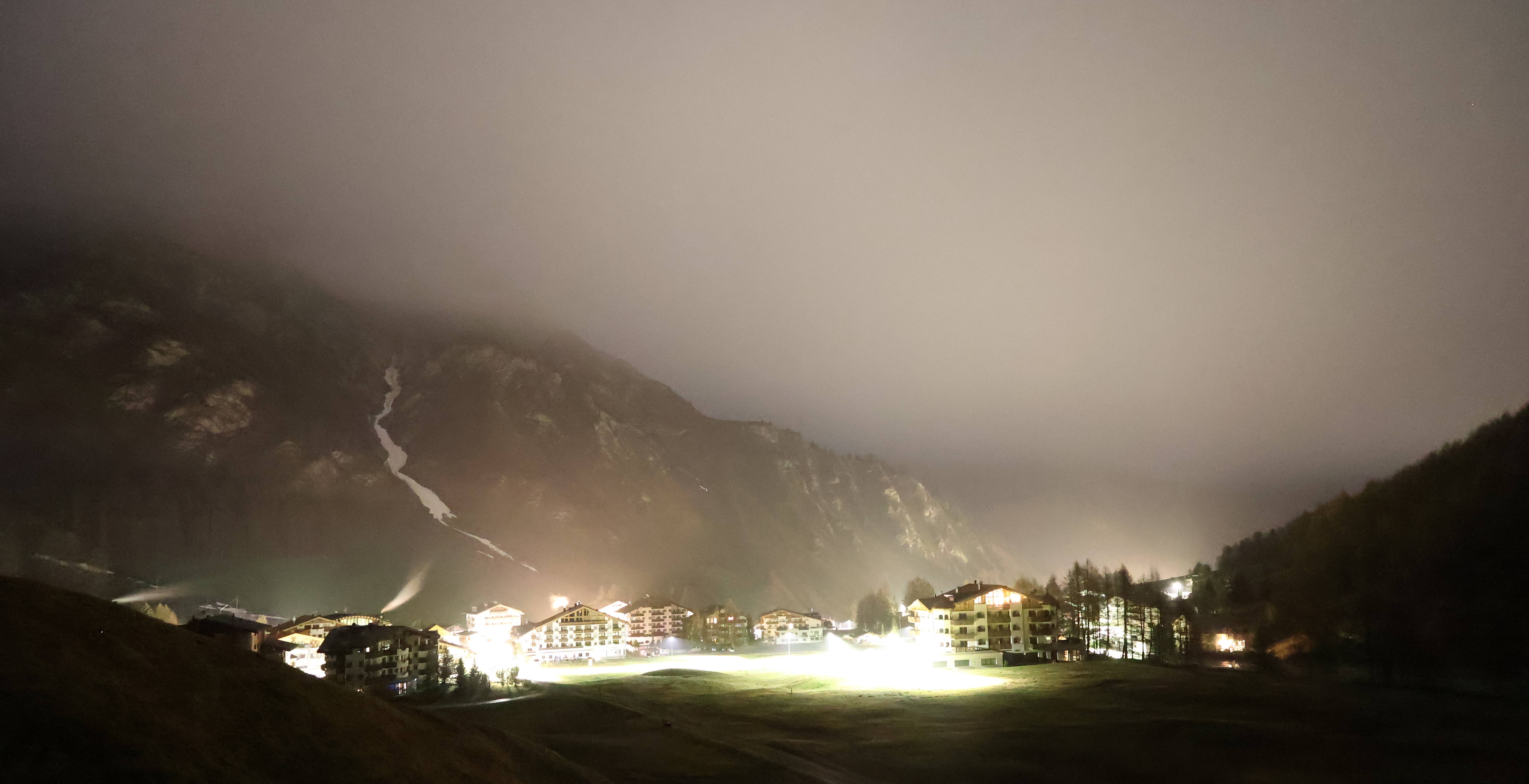 Archiv Foto Webcam Samnaun: Blick auf das Dorf