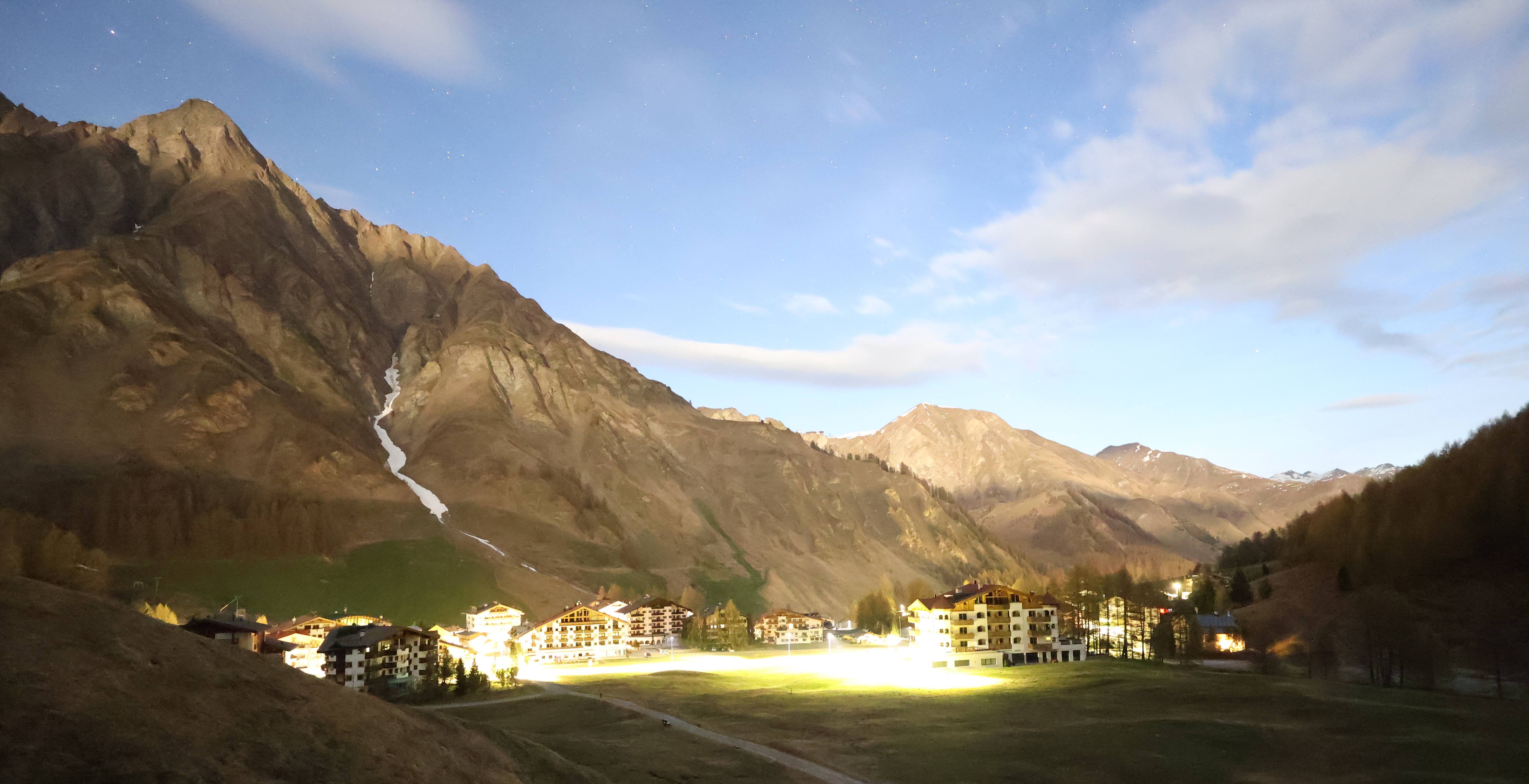 Archiv Foto Webcam Samnaun: Blick auf das Dorf