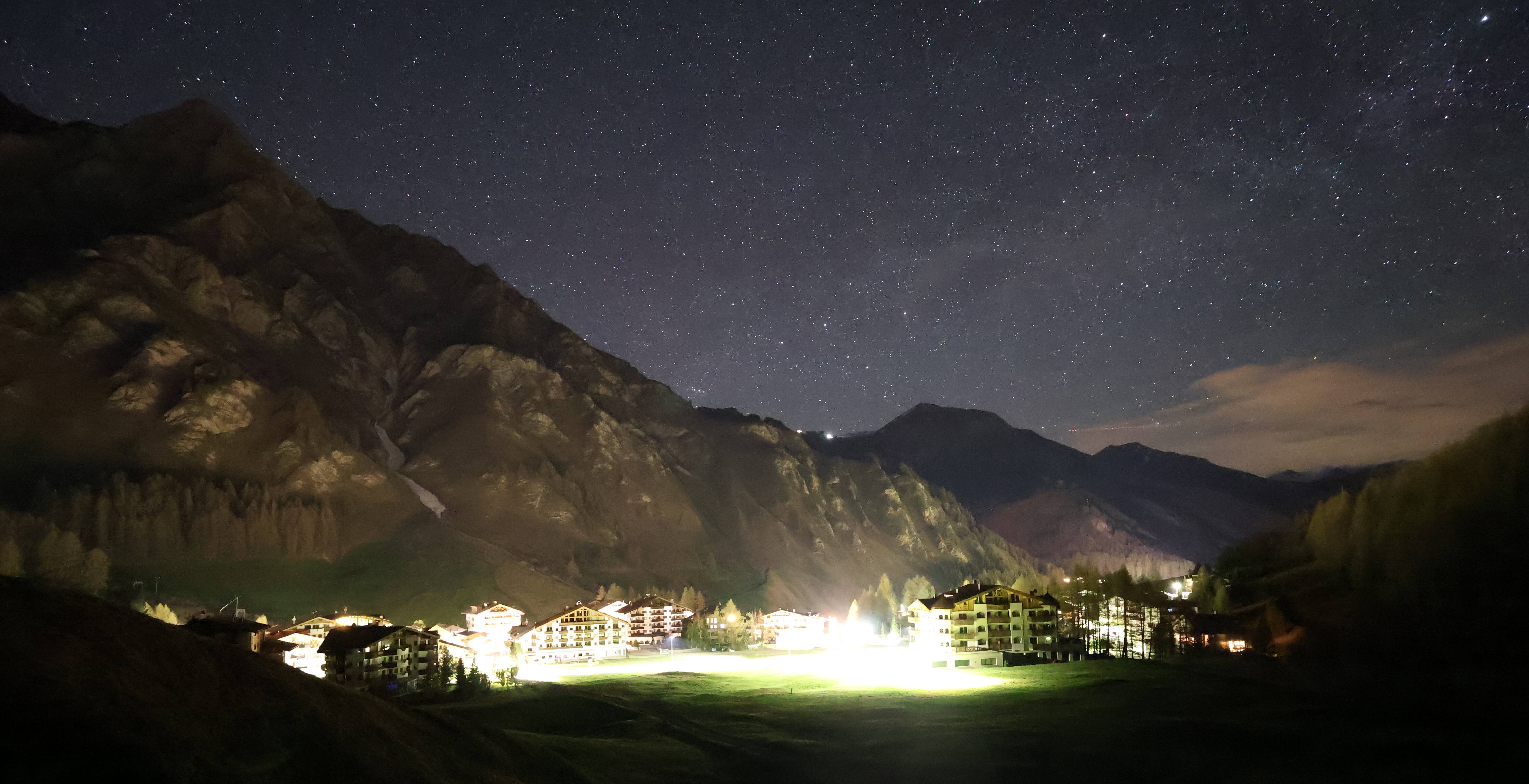 Archiv Foto Webcam Samnaun: Blick auf das Dorf