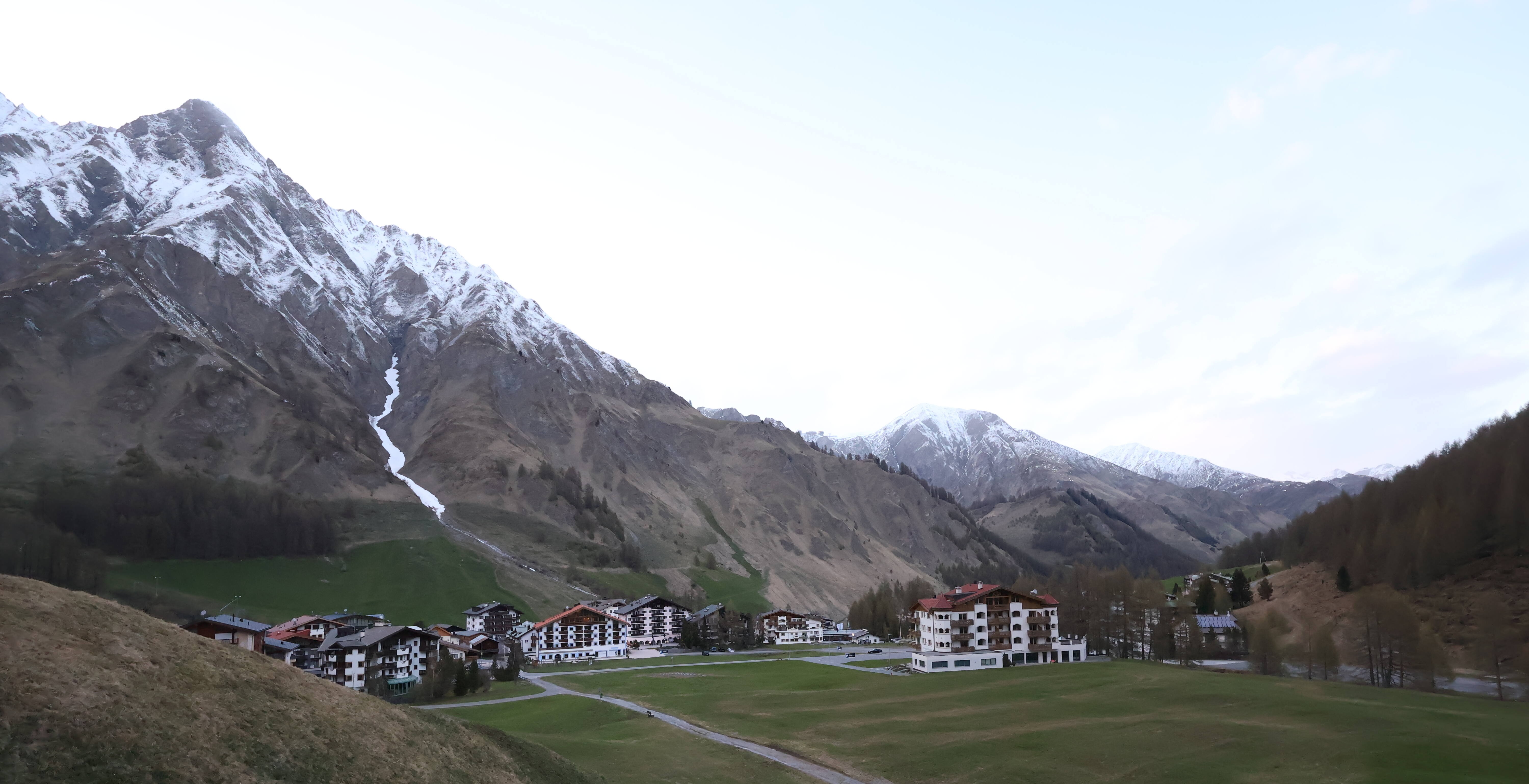 Archiv Foto Webcam Samnaun: Blick auf das Dorf