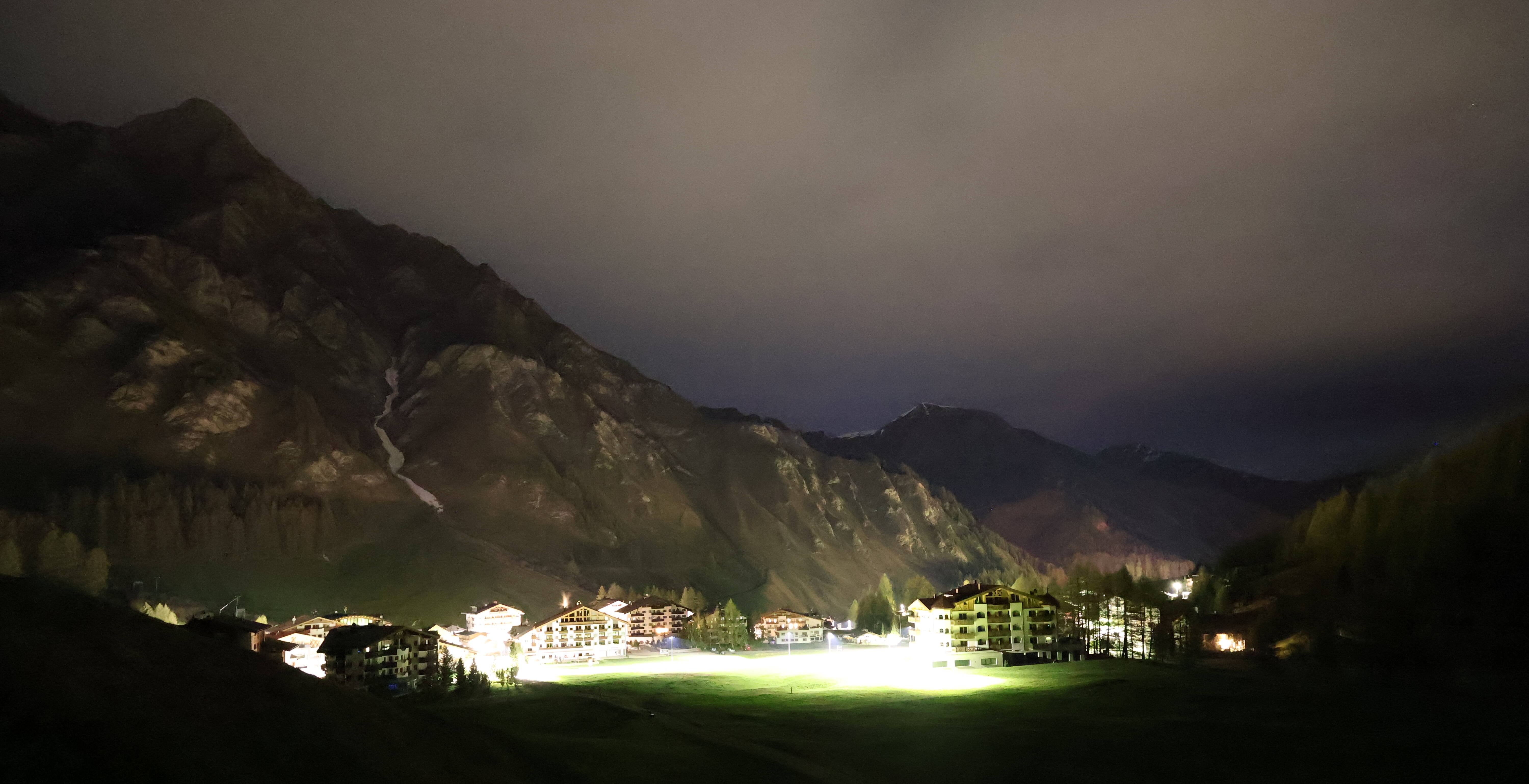 Archived image Webcam Samnaun: Village View