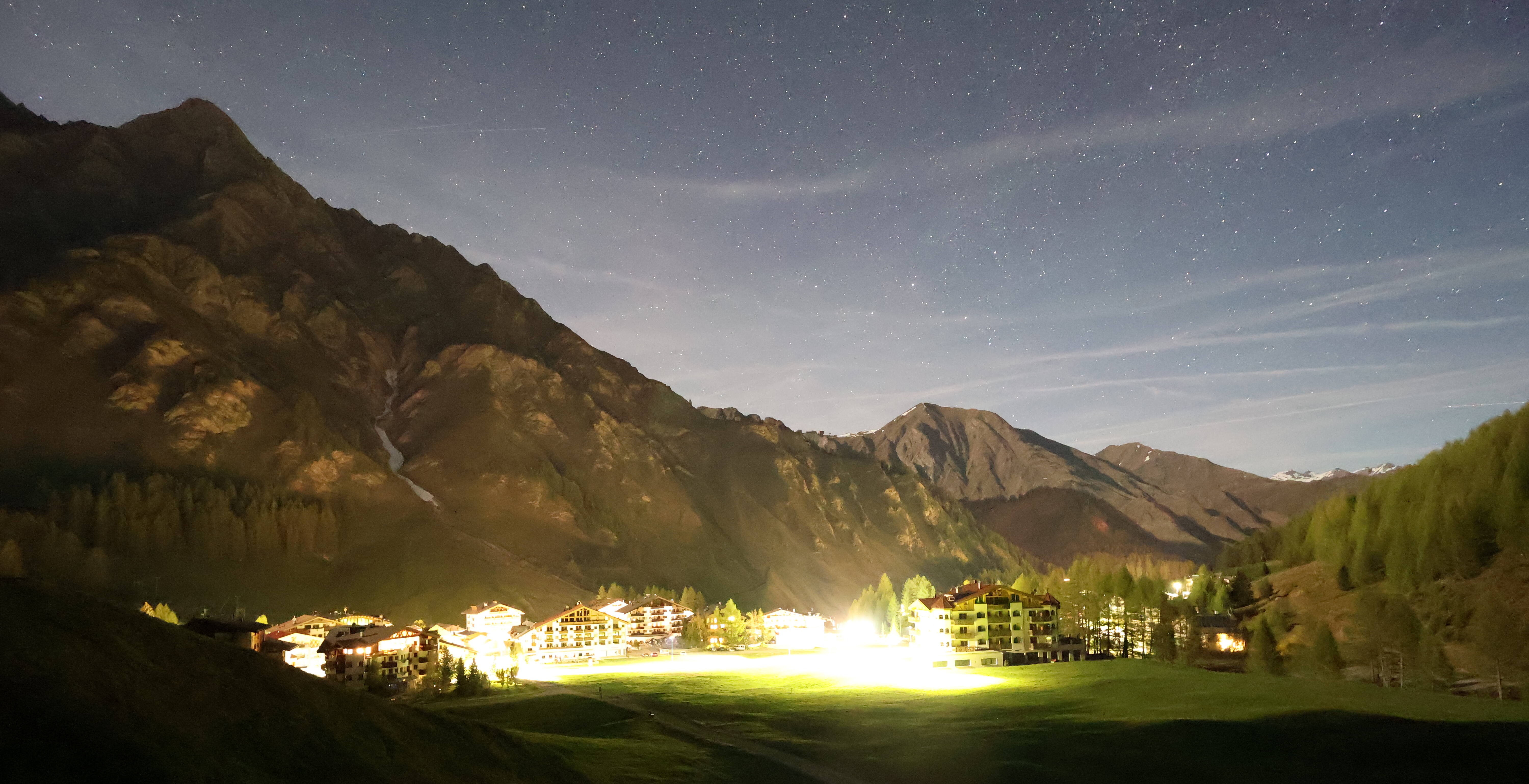 Archived image Webcam Samnaun: Village View