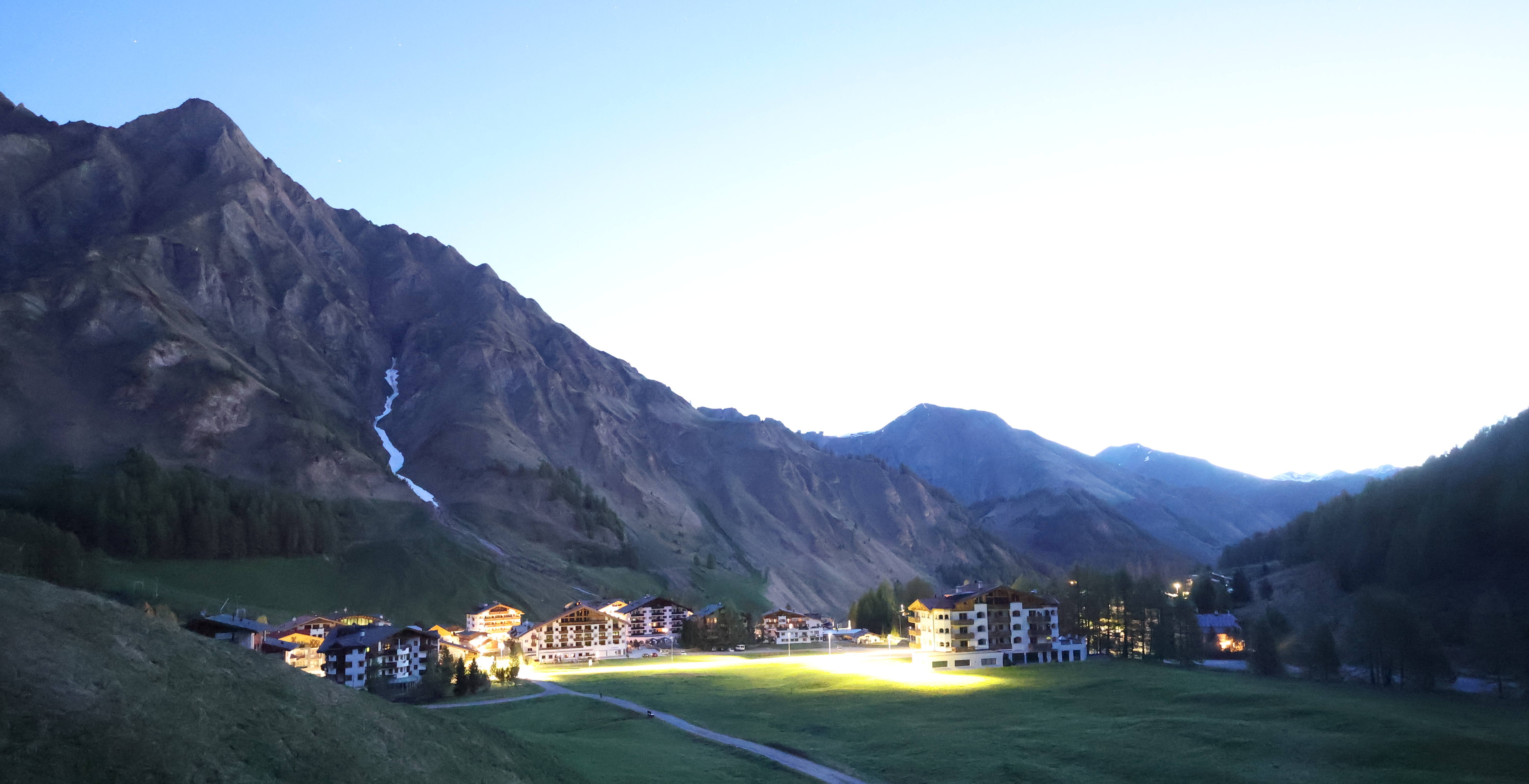 Archived image Webcam Samnaun: Village View