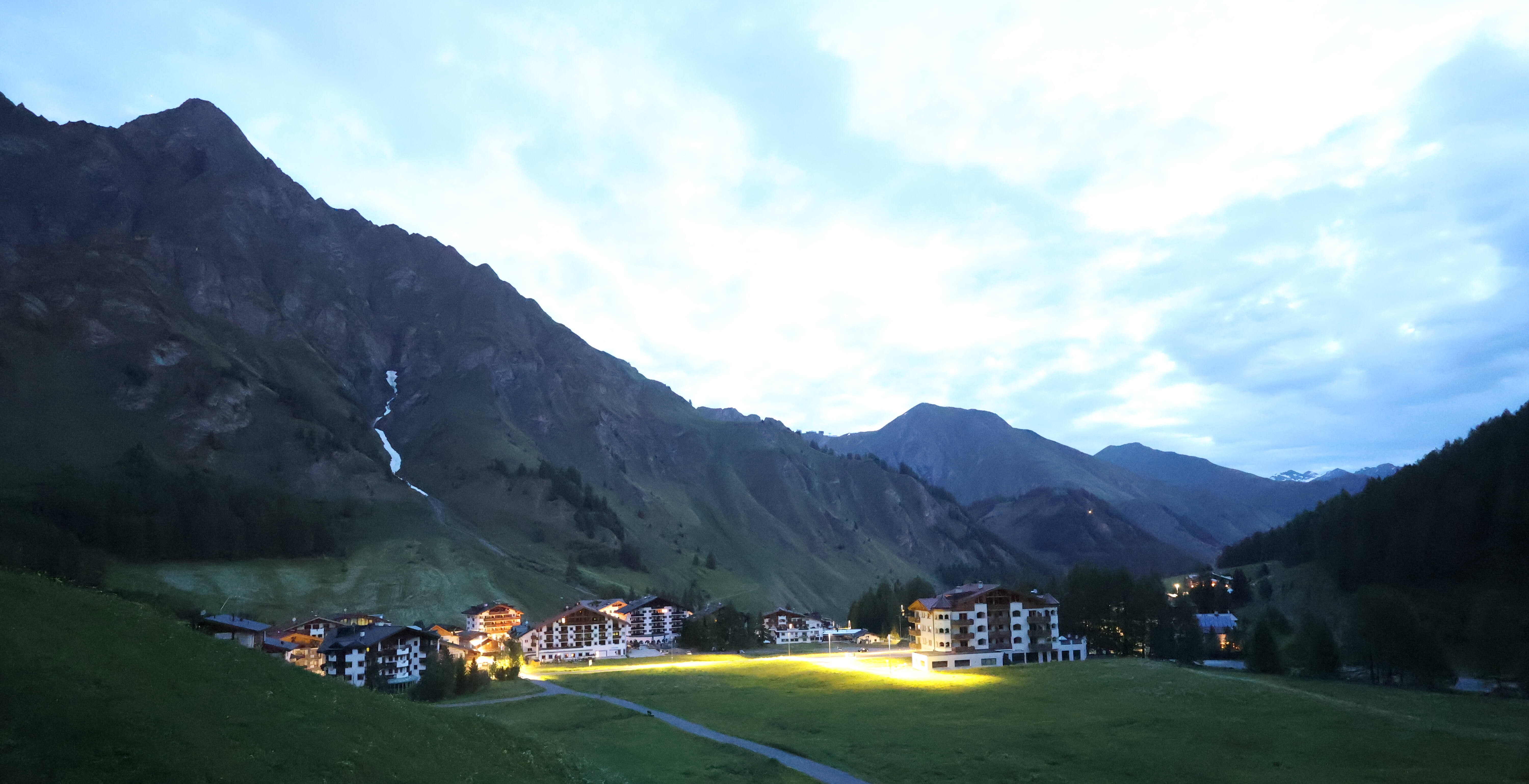 Archived image Webcam Samnaun: Village View