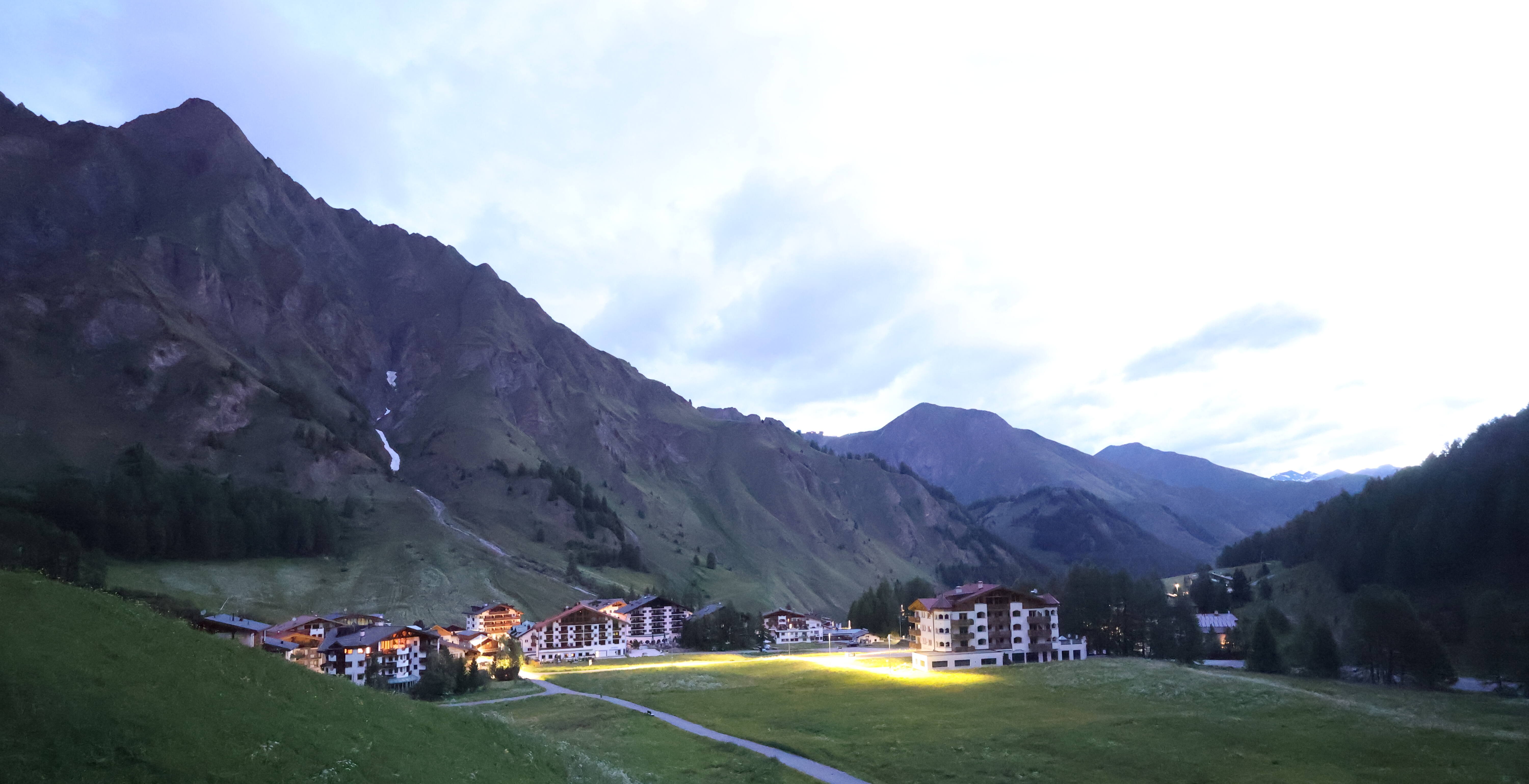 Archived image Webcam Samnaun: Village View