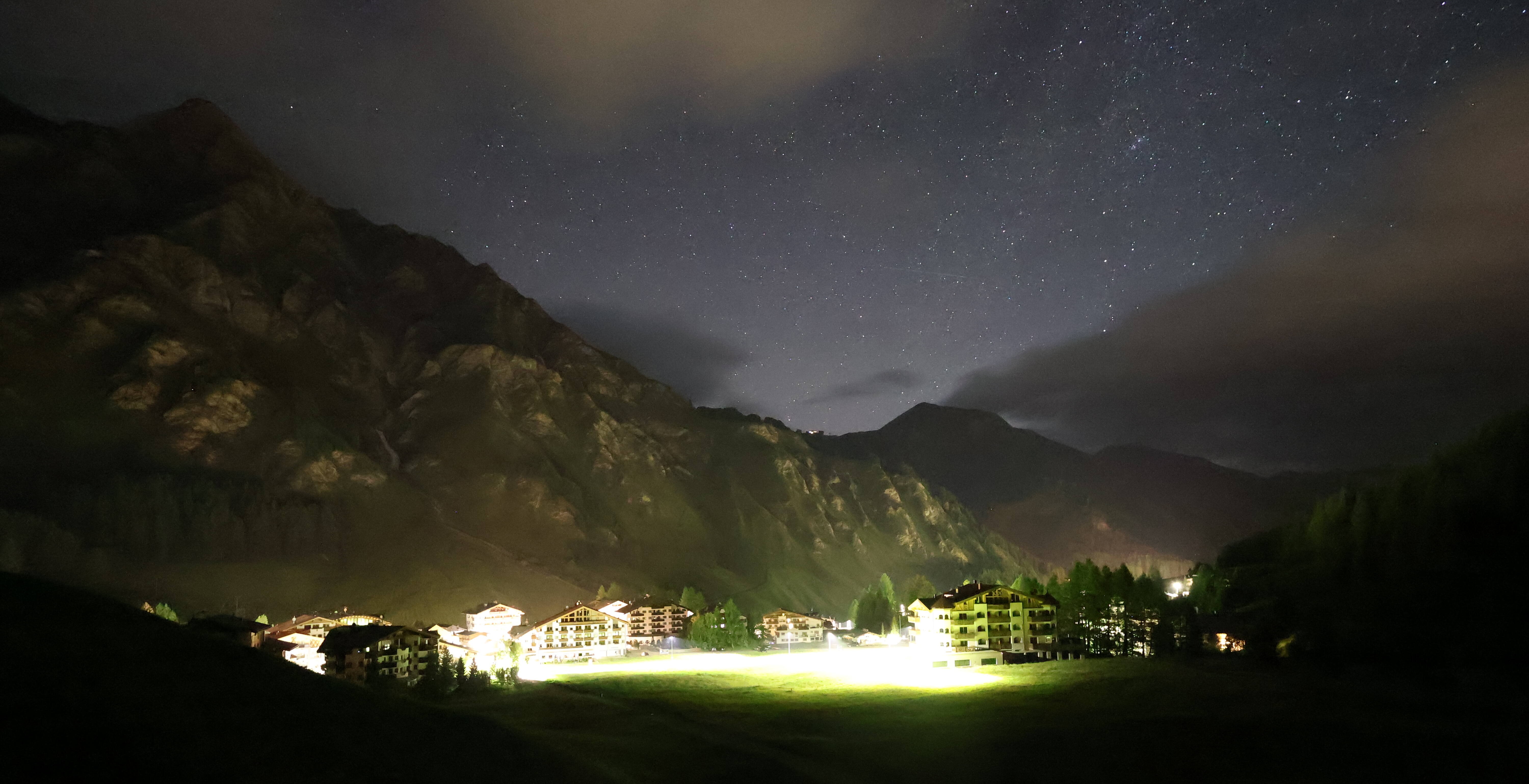 Archived image Webcam Samnaun: Village View