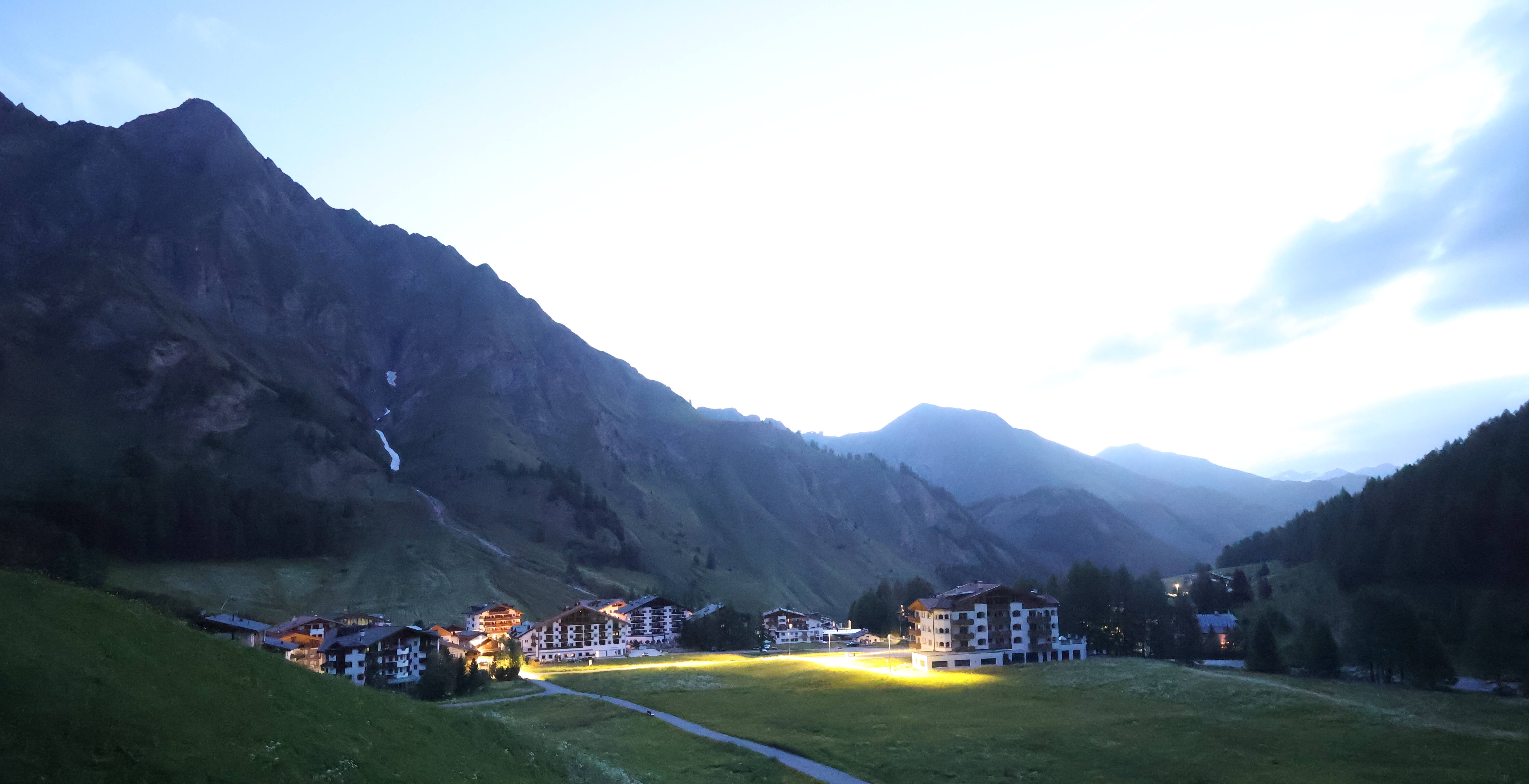 Archiv Foto Webcam Samnaun: Blick auf das Dorf