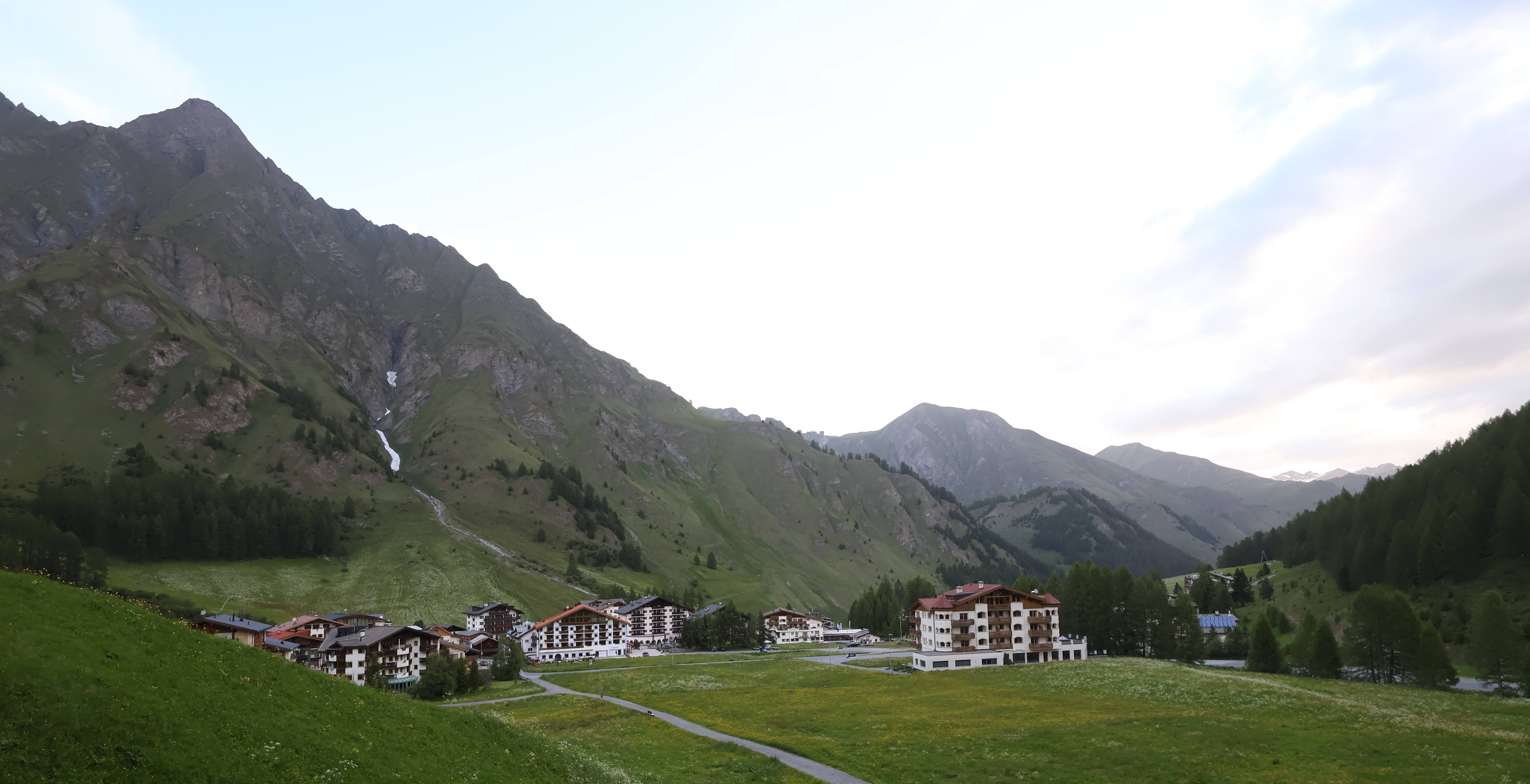 Archiv Foto Webcam Samnaun: Blick auf das Dorf