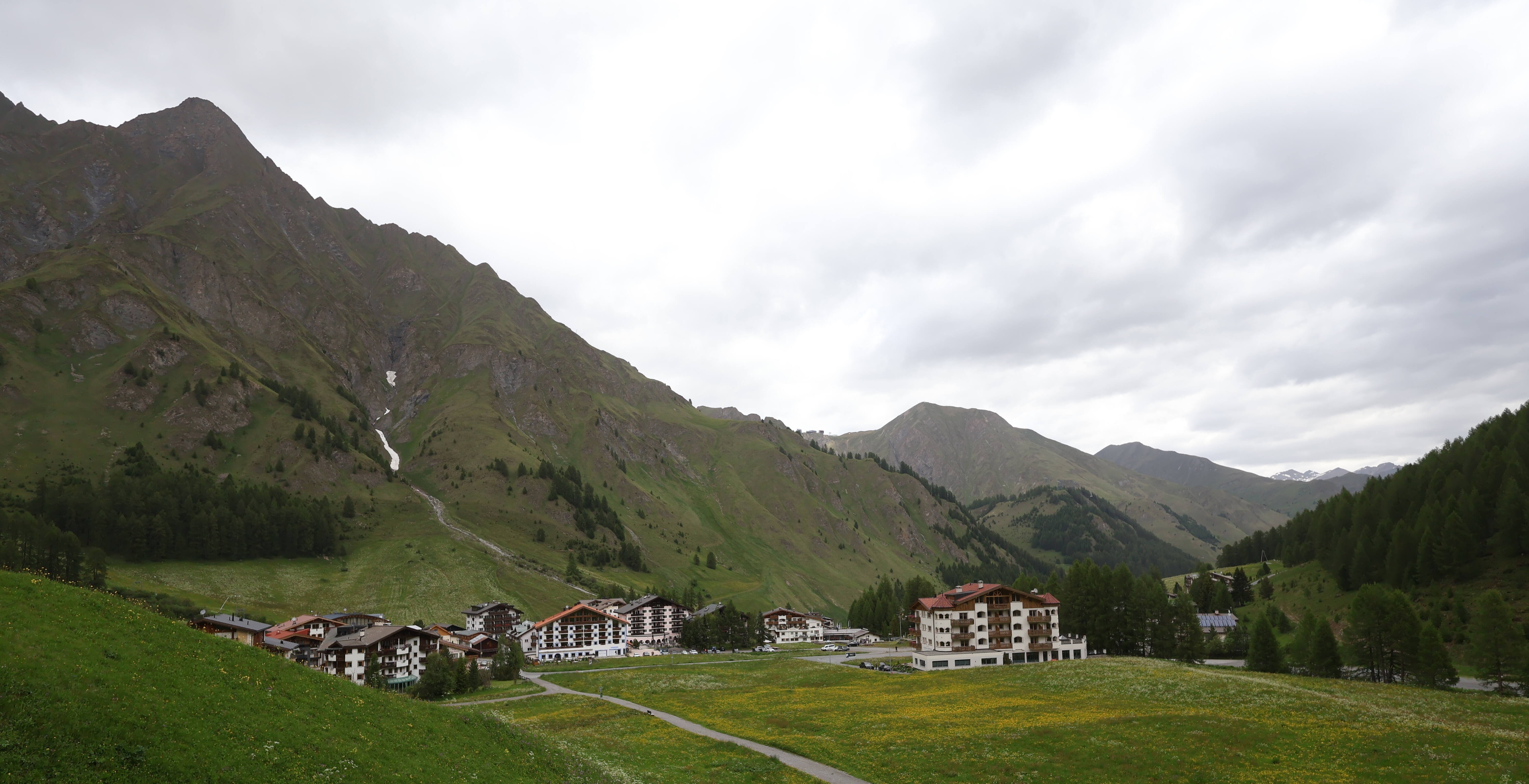 Archiv Foto Webcam Samnaun: Blick auf das Dorf