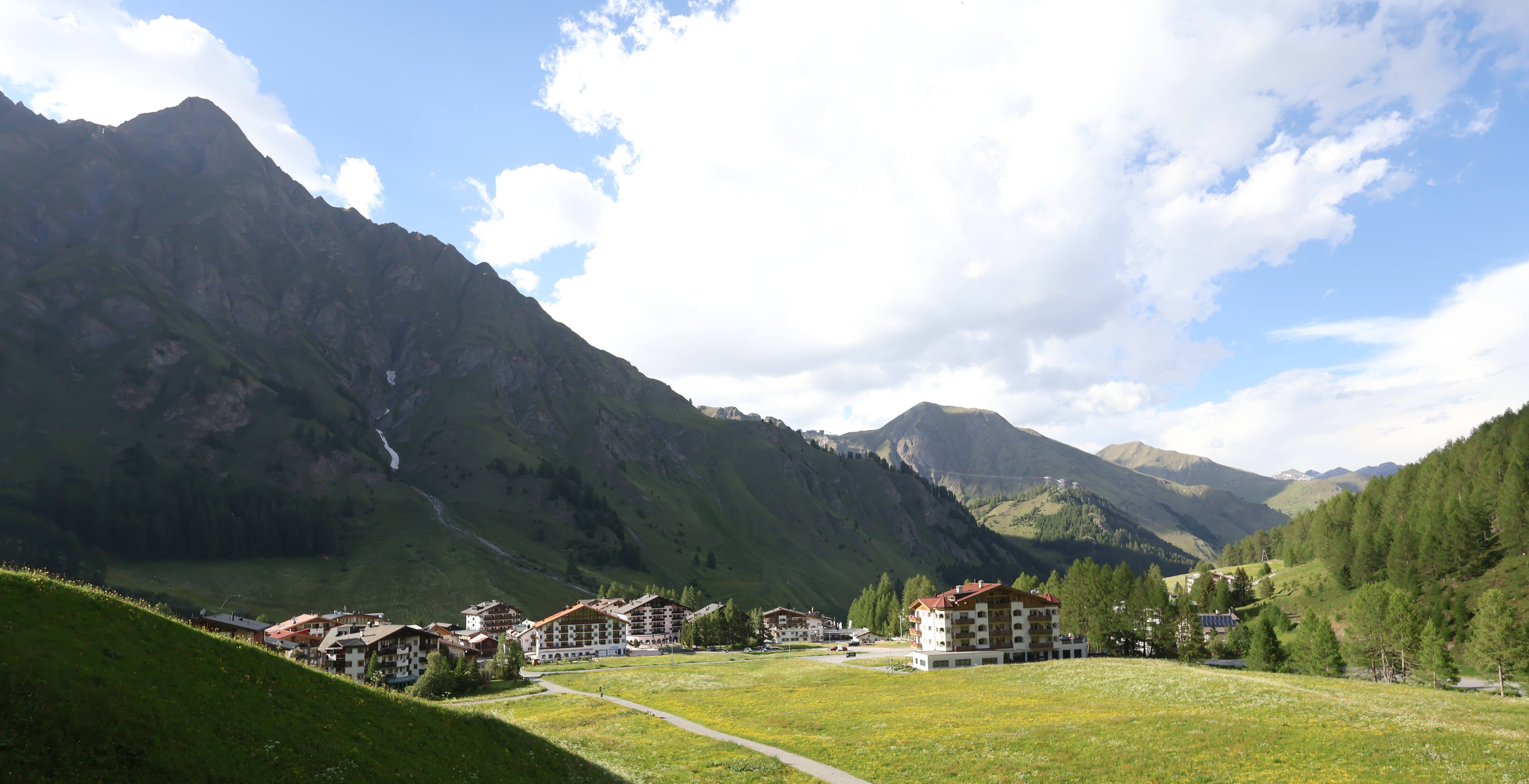 Archiv Foto Webcam Samnaun: Blick auf das Dorf