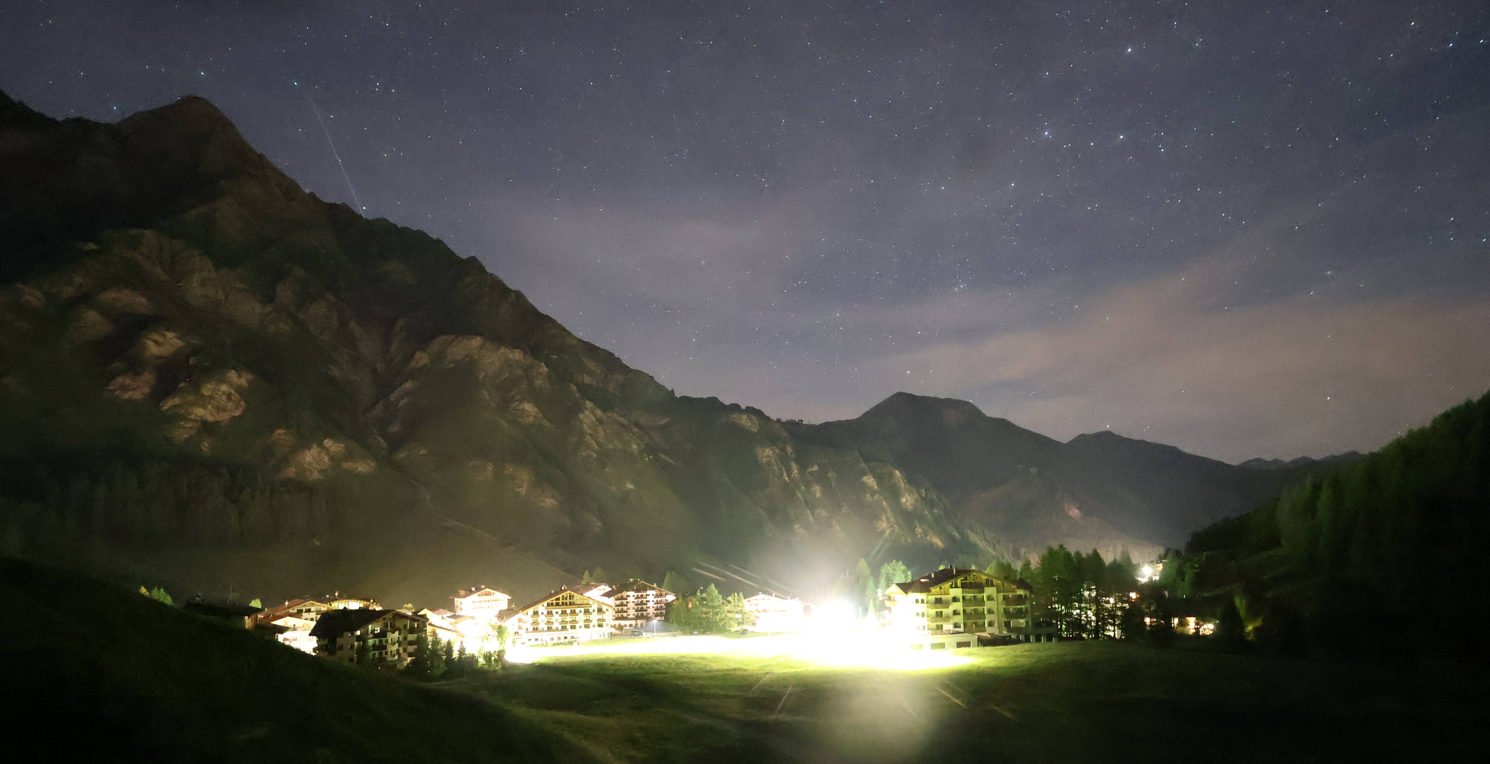 Archived image Webcam Samnaun: Village View