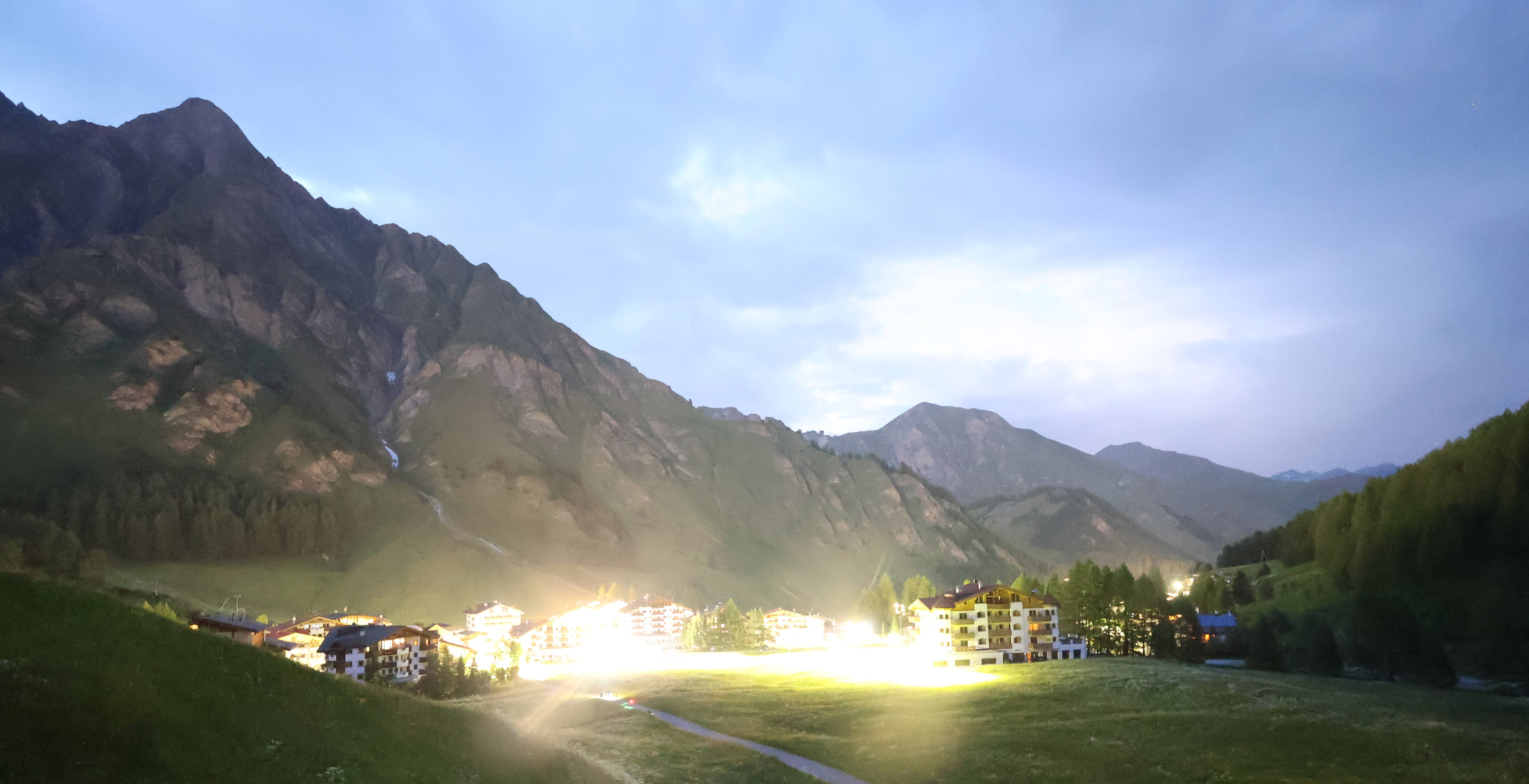 Archived image Webcam Samnaun: Village View