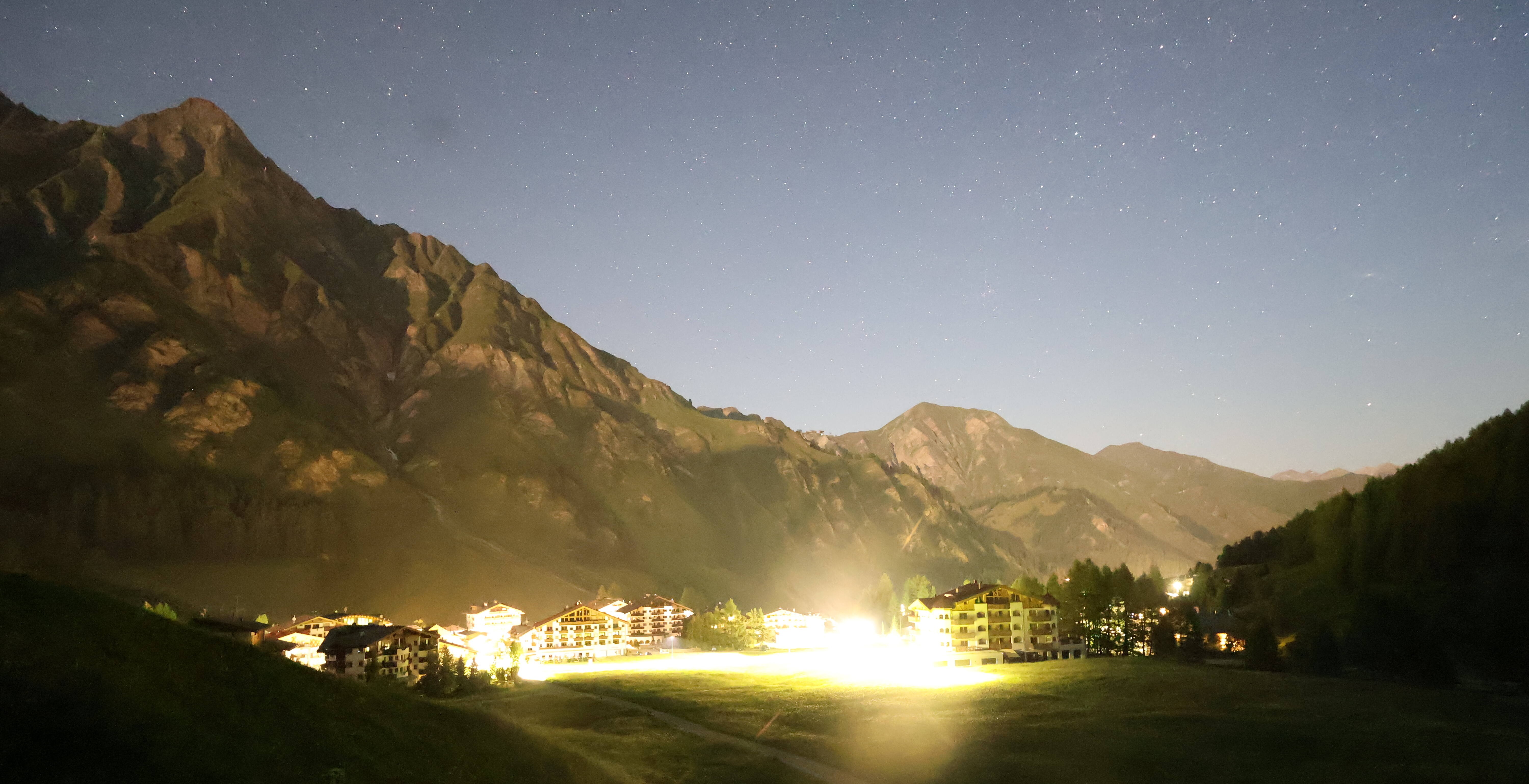 Archived image Webcam Samnaun: Village View