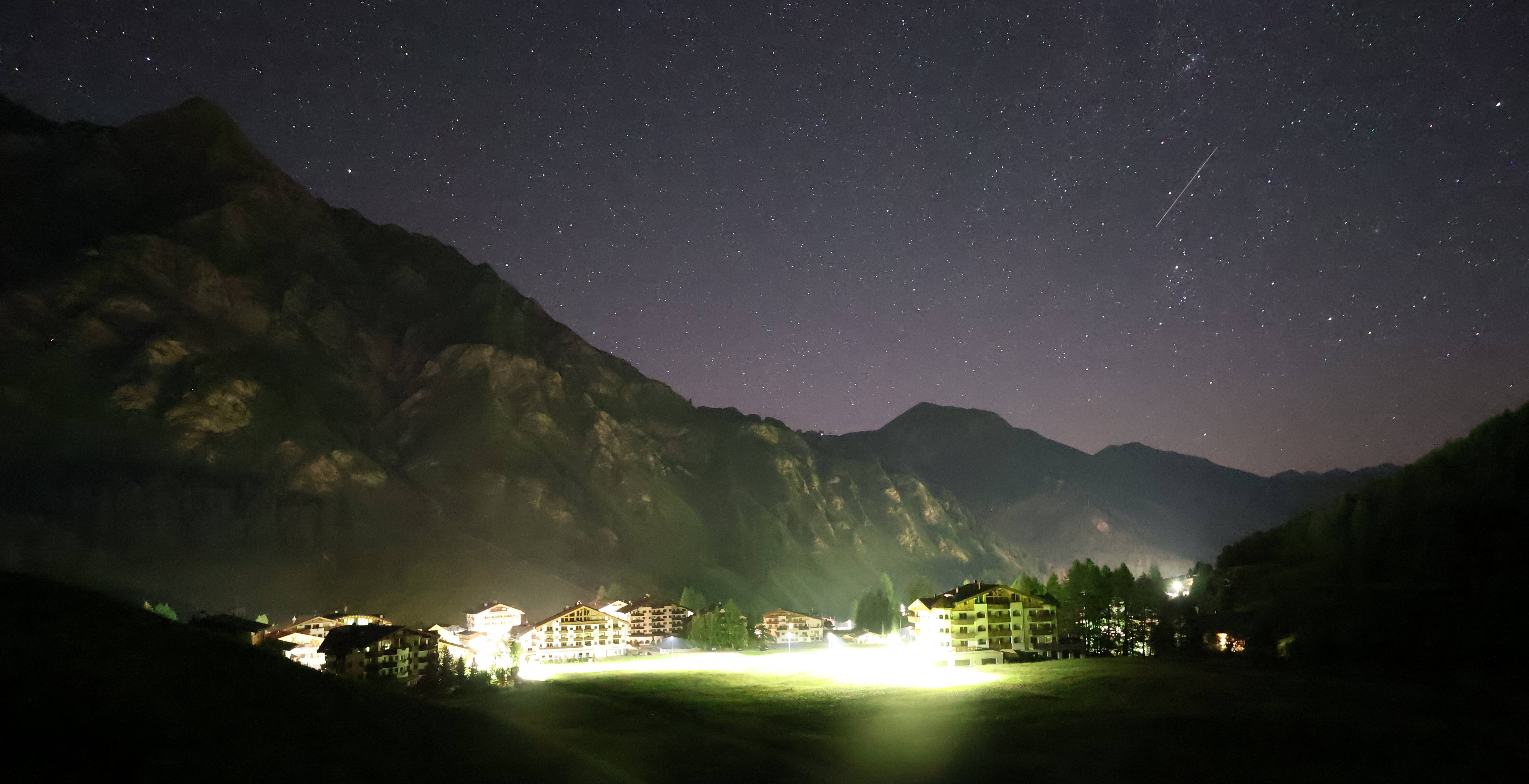 Archived image Webcam Samnaun: Village View