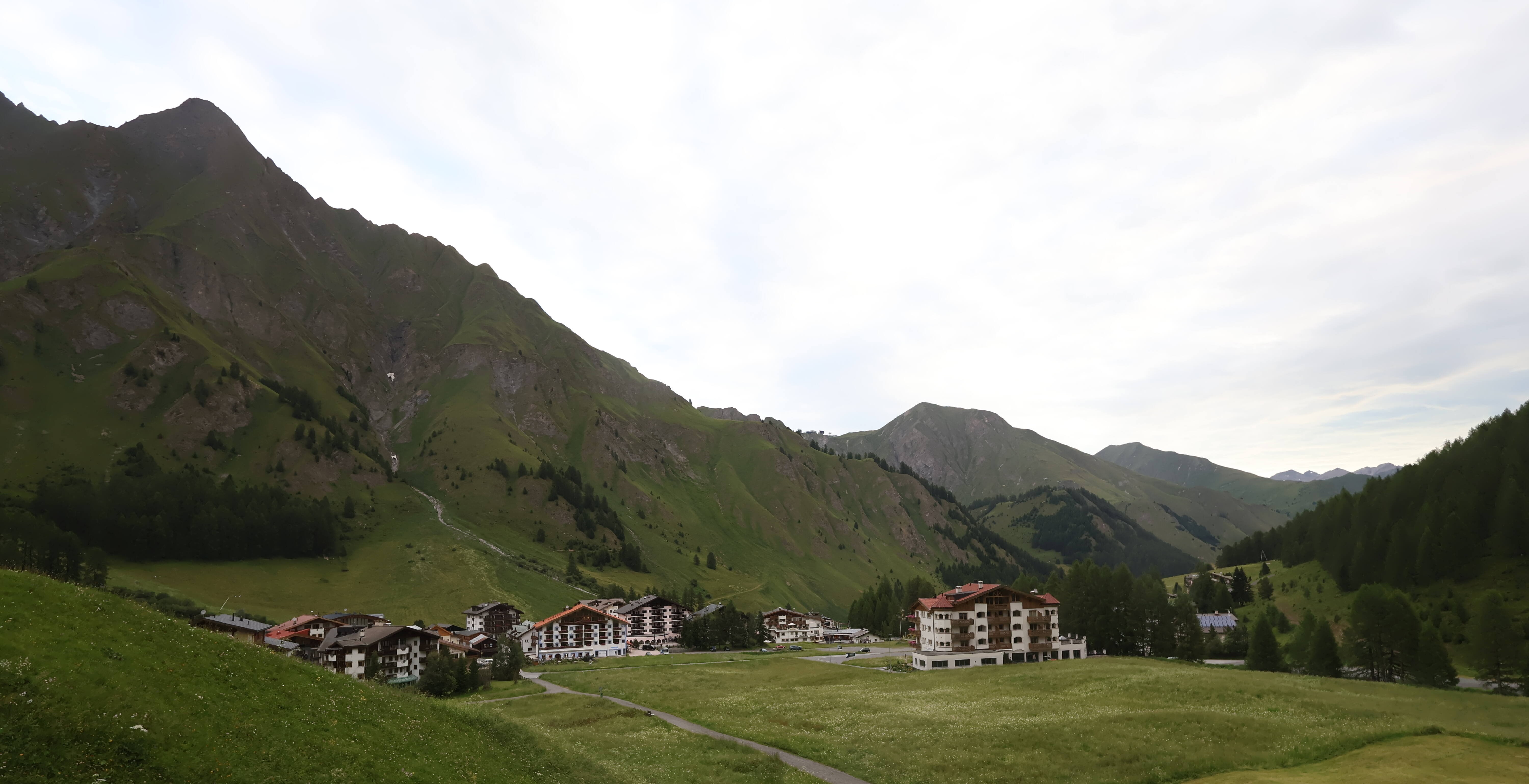Archiv Foto Webcam Samnaun: Blick auf das Dorf