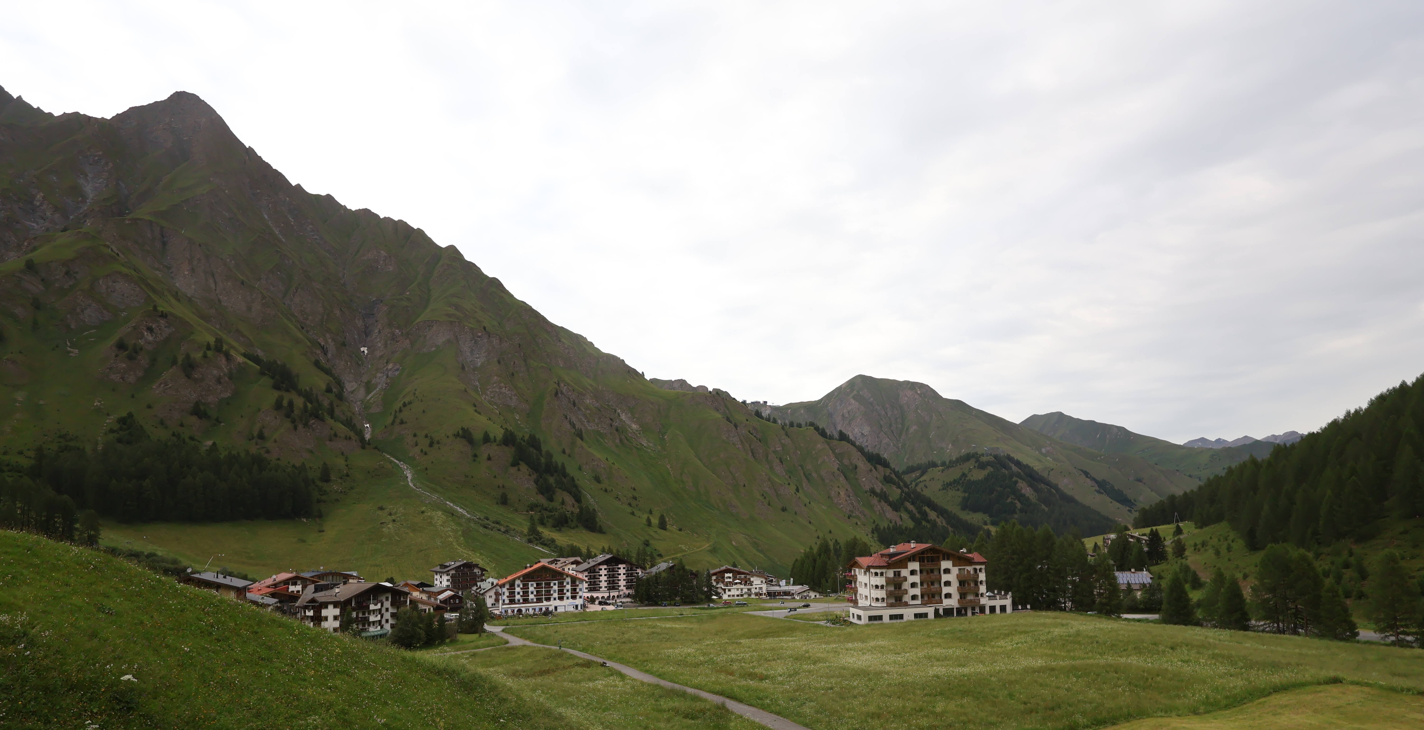 Archiv Foto Webcam Samnaun: Blick auf das Dorf