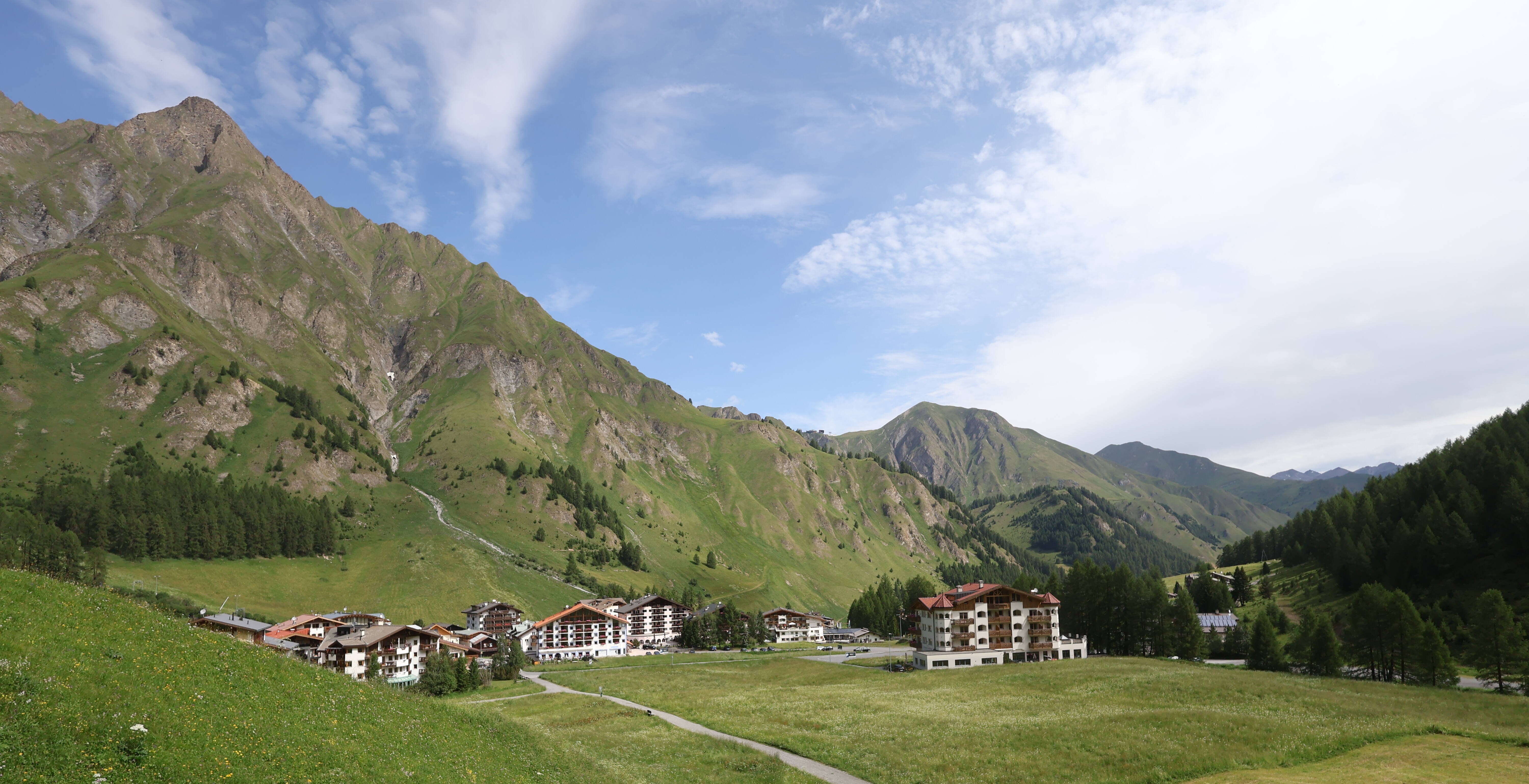 Archiv Foto Webcam Samnaun: Blick auf das Dorf