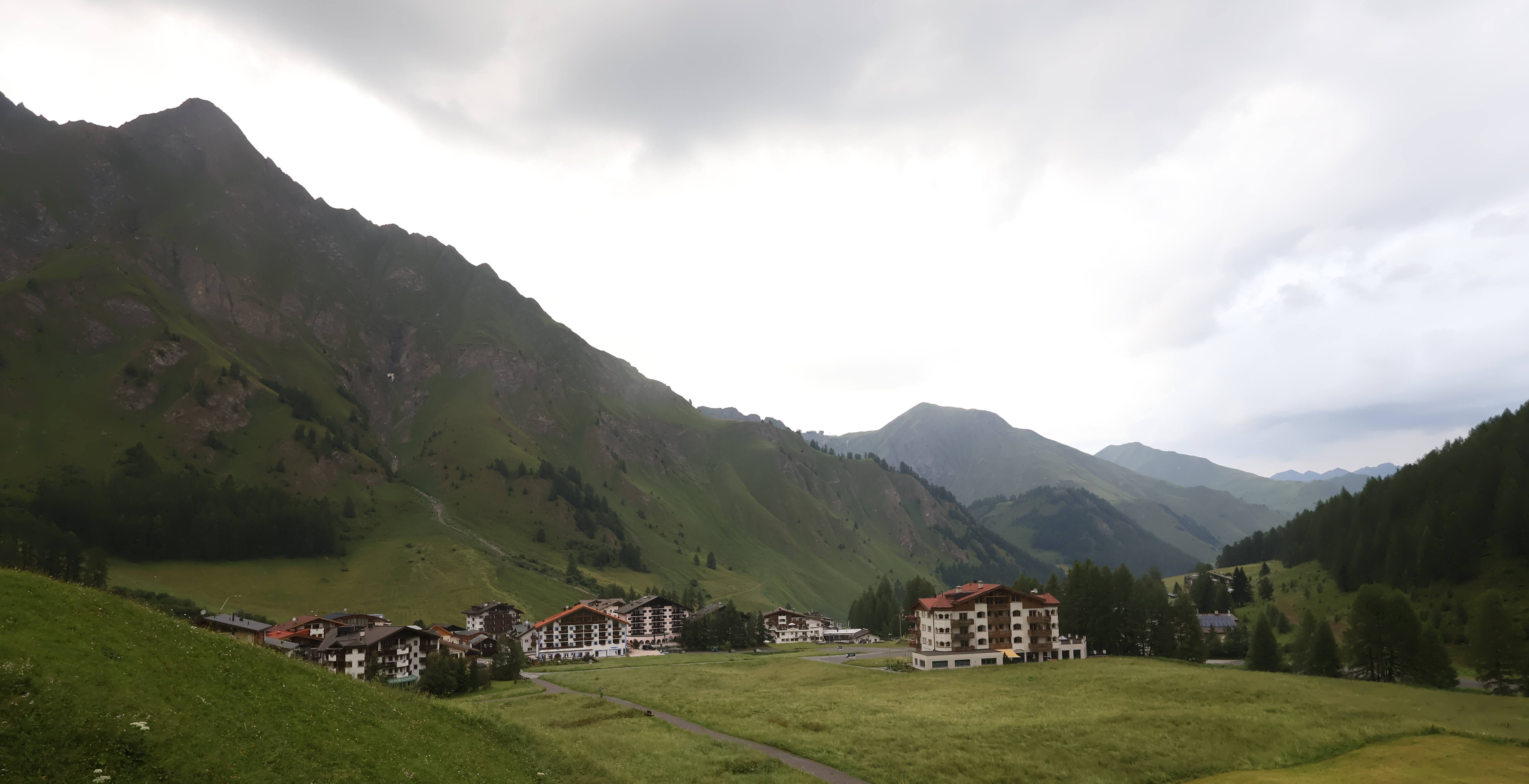 Archiv Foto Webcam Samnaun: Blick auf das Dorf