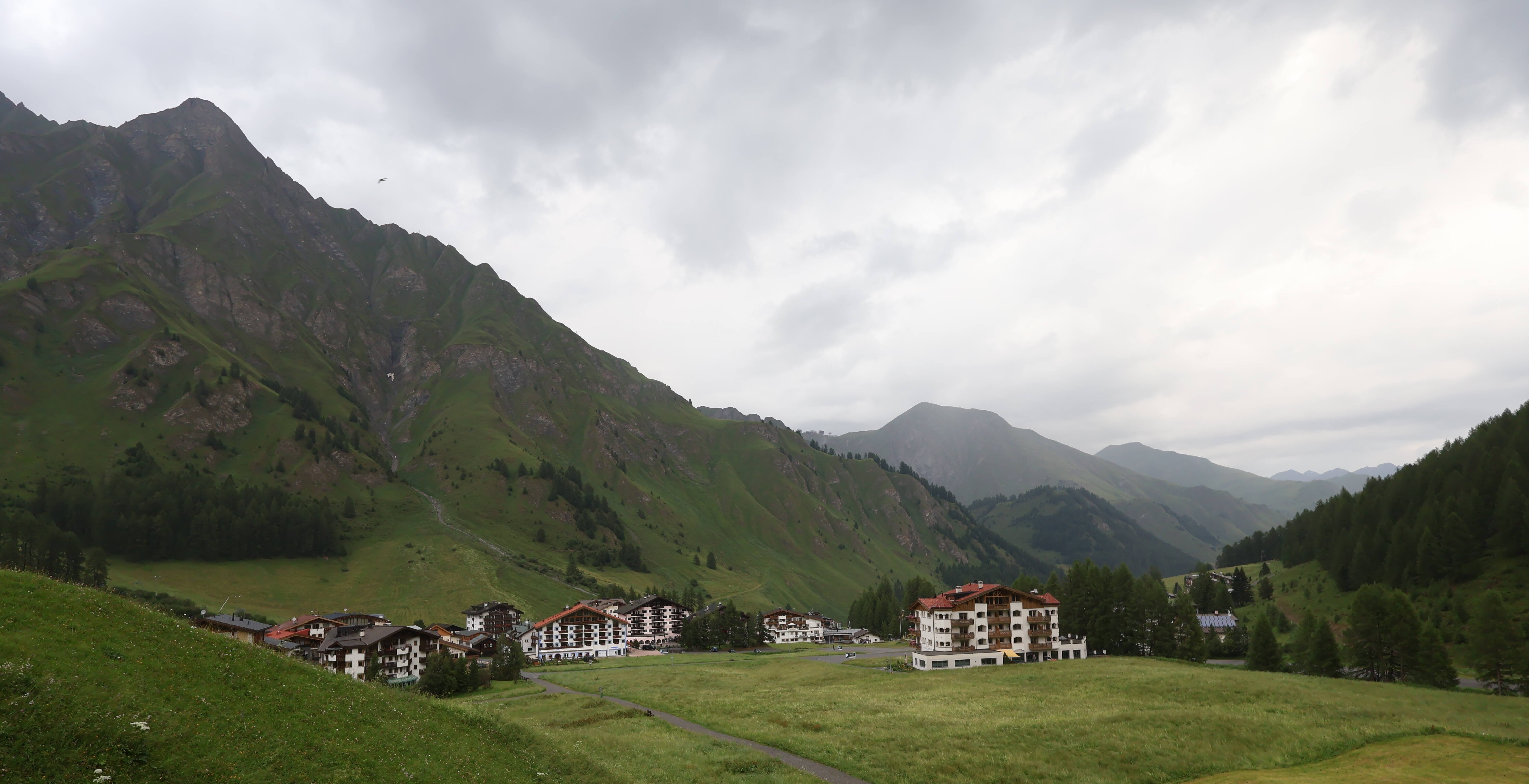 Archiv Foto Webcam Samnaun: Blick auf das Dorf