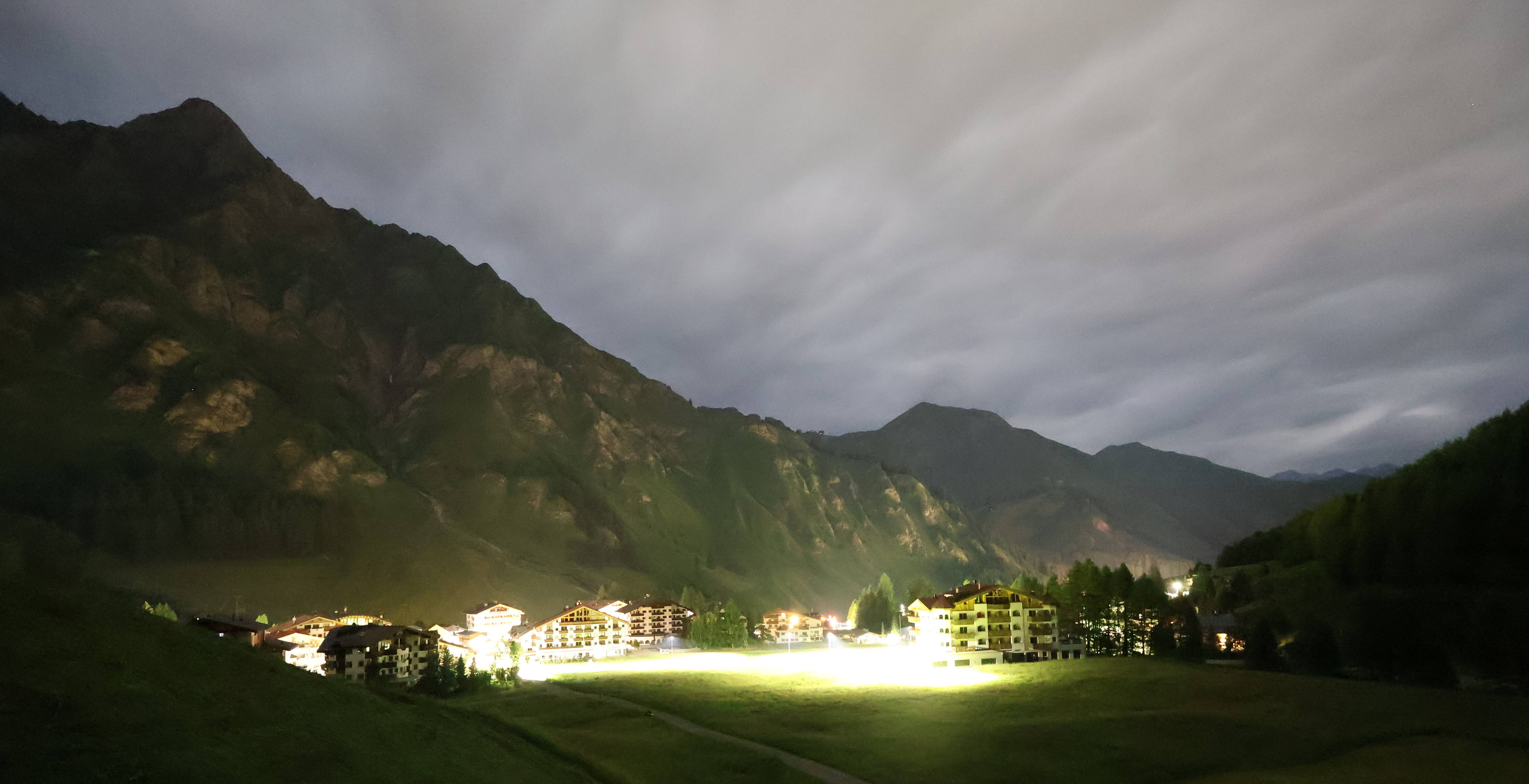 Archived image Webcam Samnaun: Village View
