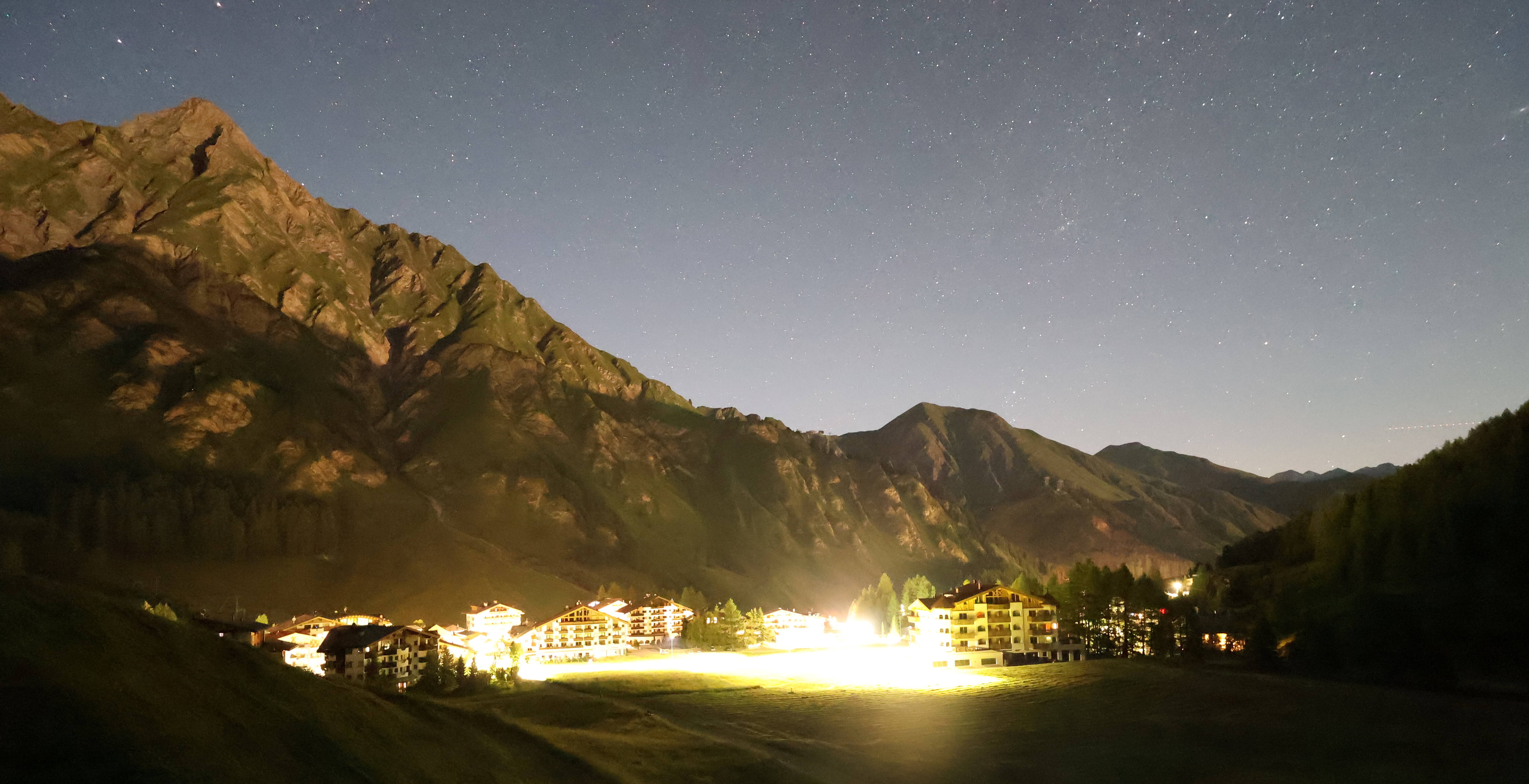 Archived image Webcam Samnaun: Village View