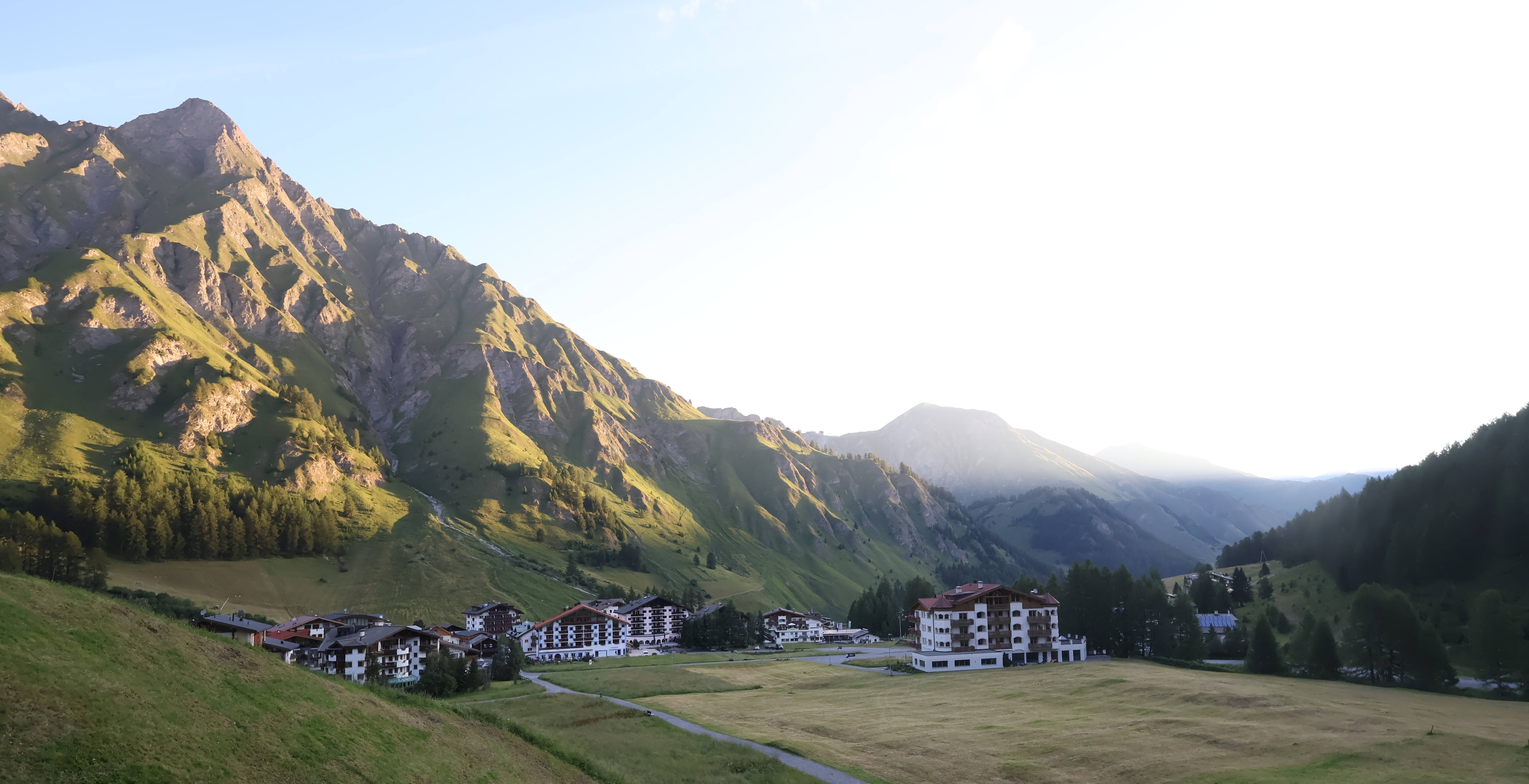 Archiv Foto Webcam Samnaun: Blick auf das Dorf
