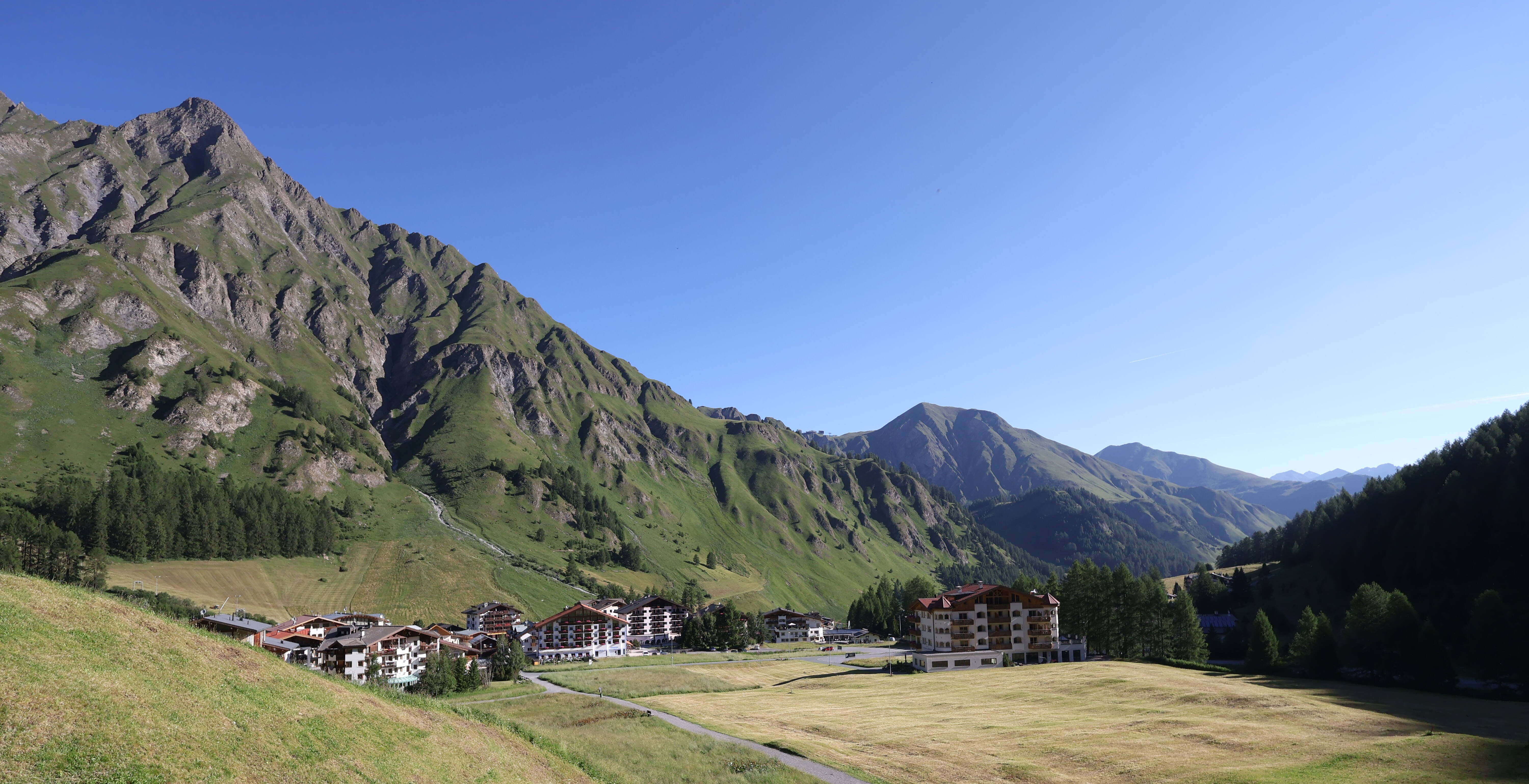 Archiv Foto Webcam Samnaun: Blick auf das Dorf