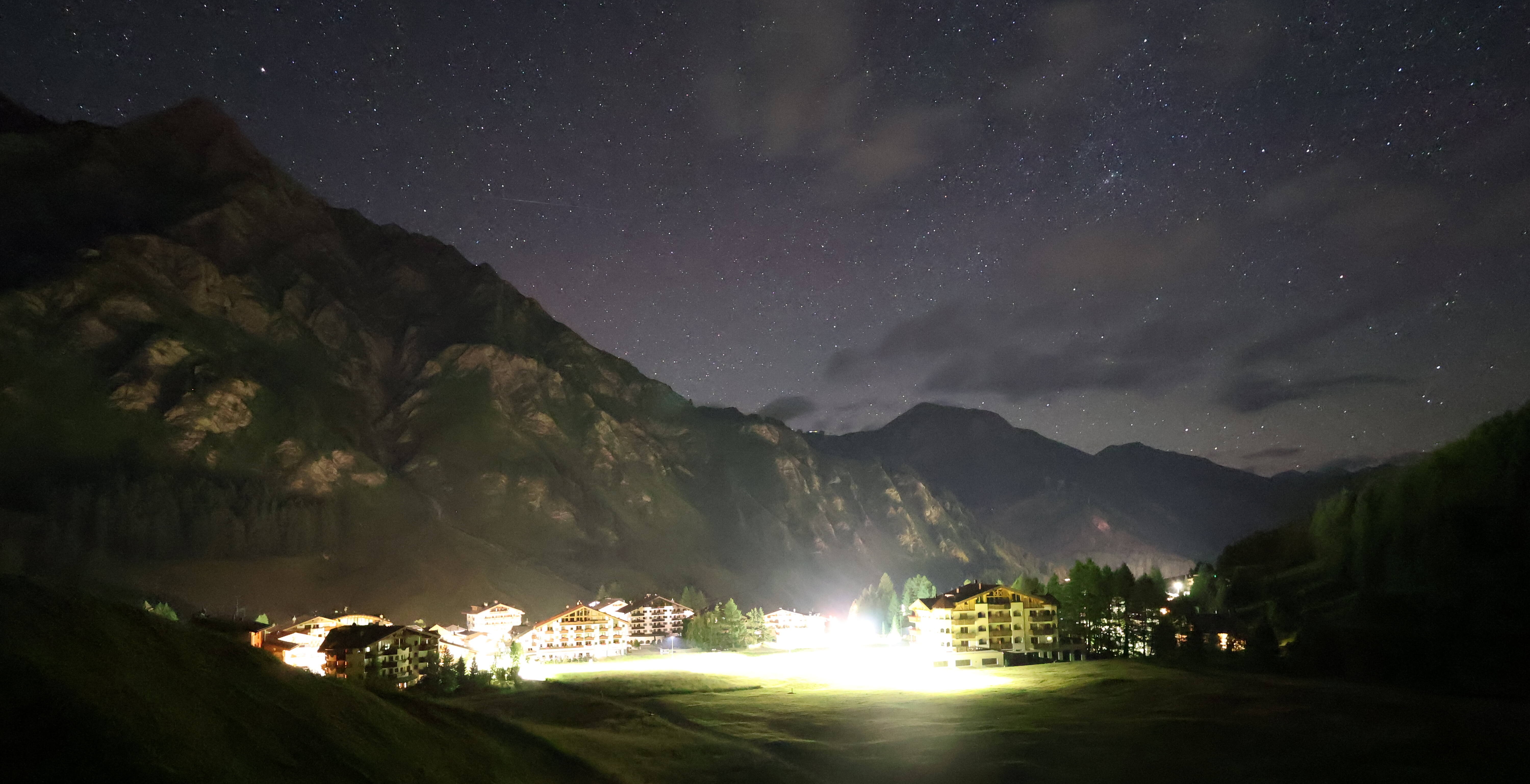 Archived image Webcam Samnaun: Village View