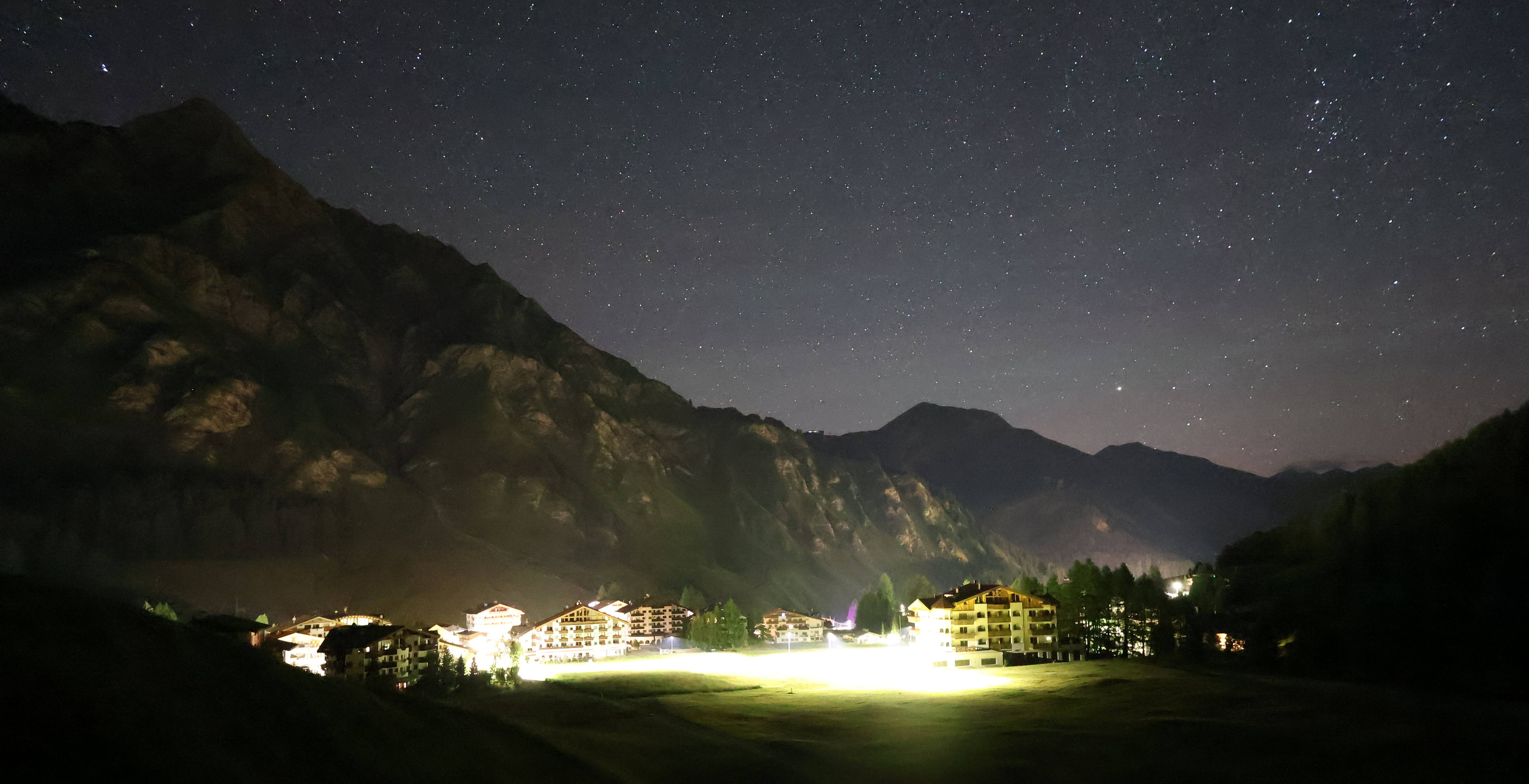 Archived image Webcam Samnaun: Village View