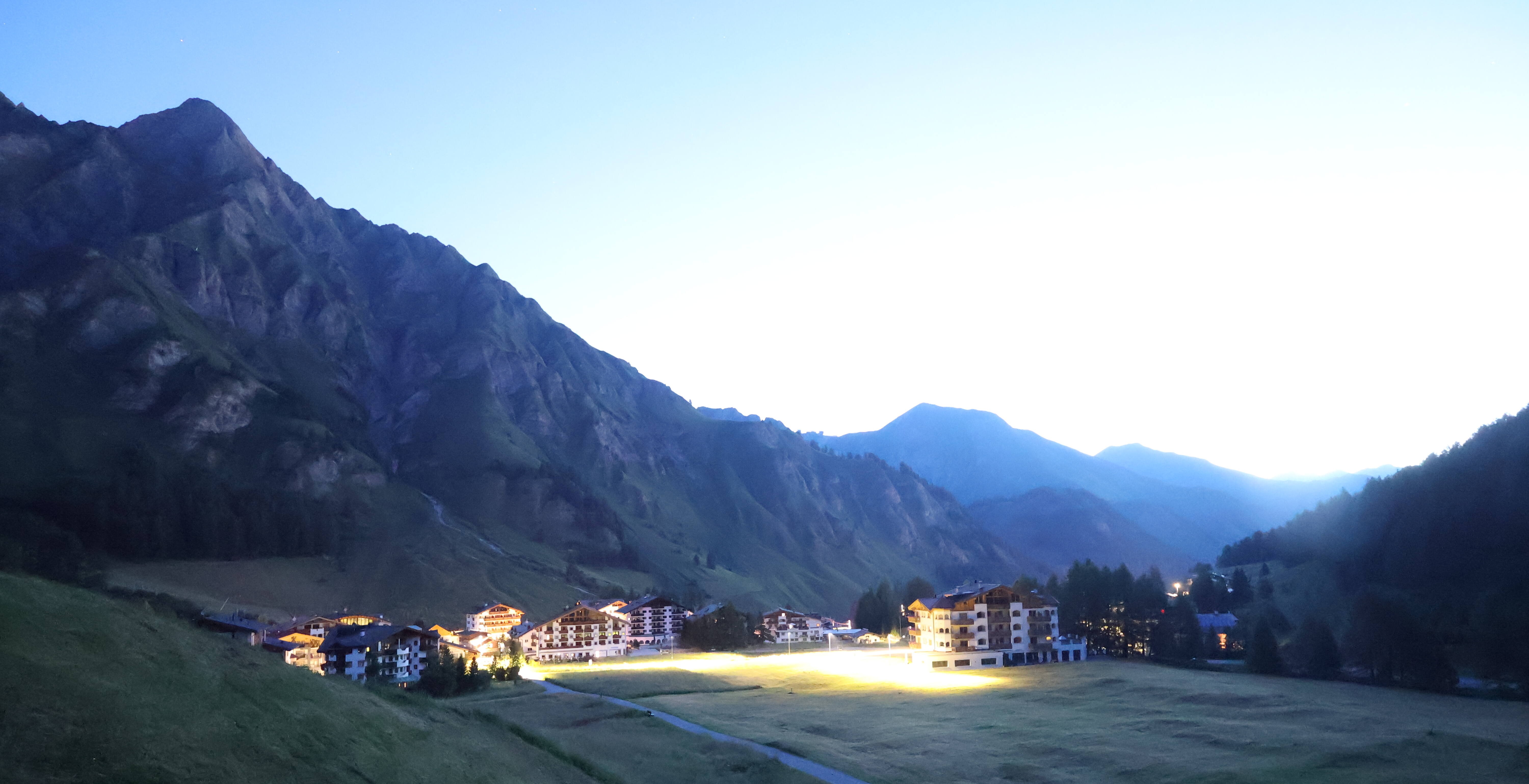 Archived image Webcam Samnaun: Village View