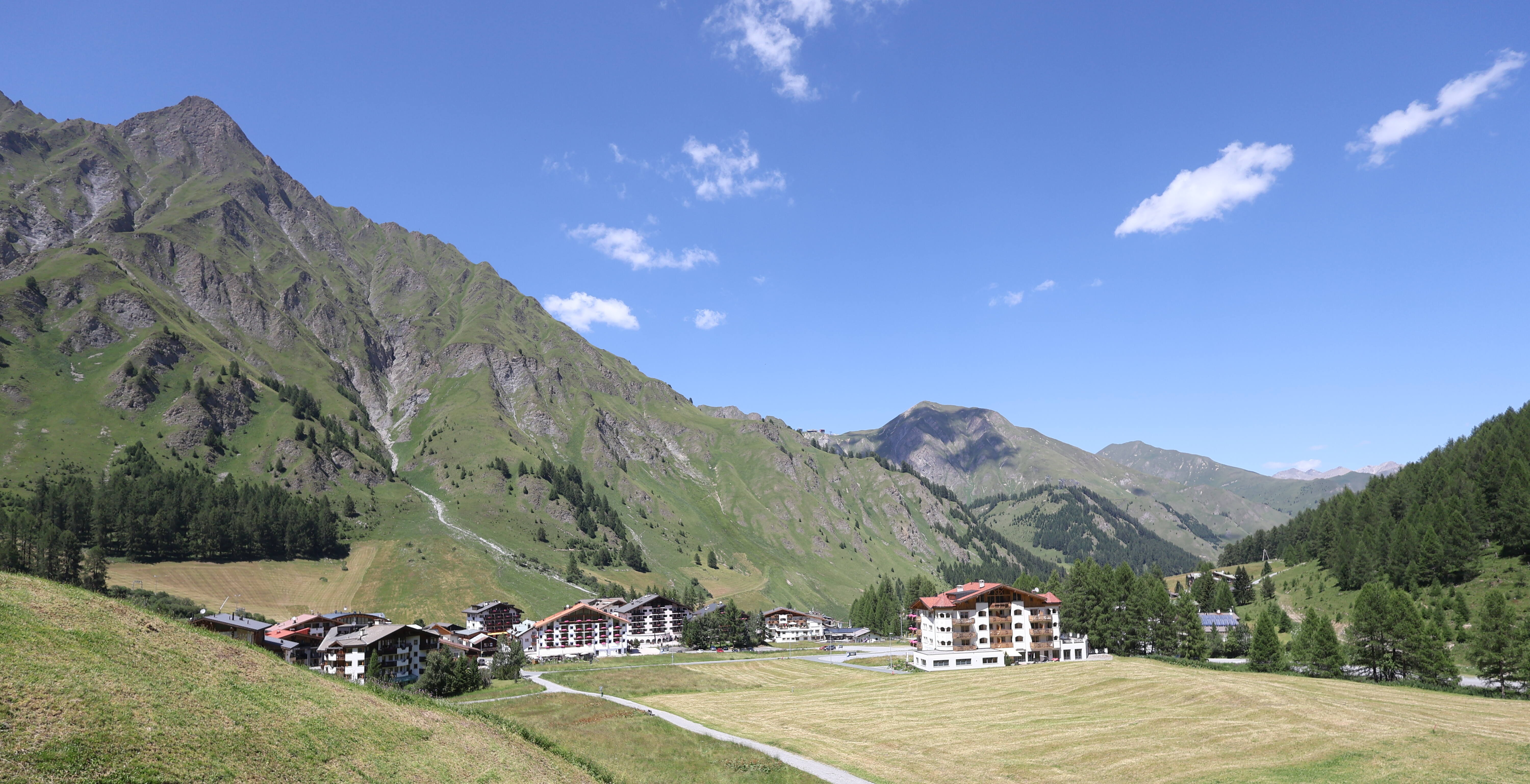 Archived image Webcam Samnaun: Village View