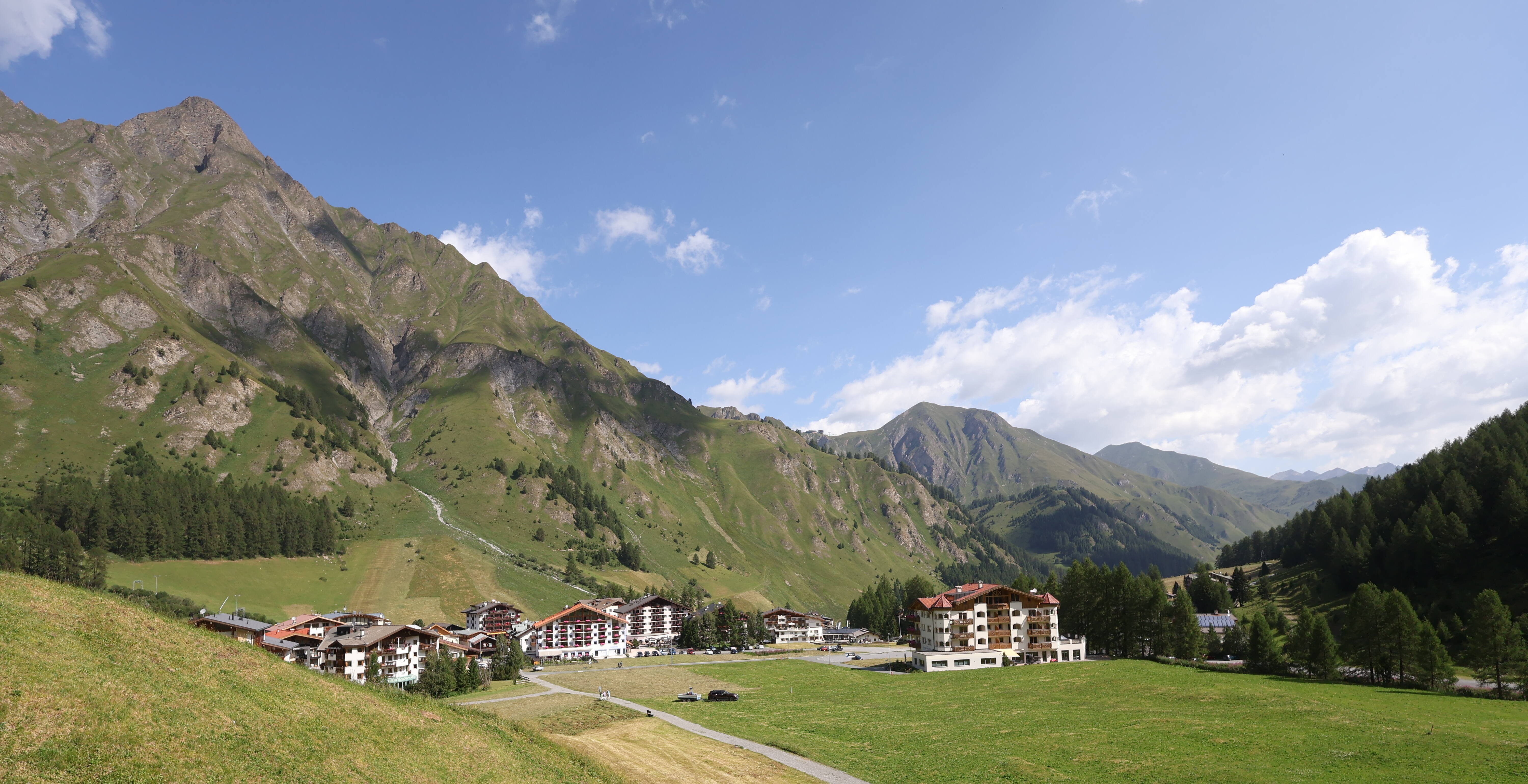 Archiv Foto Webcam Samnaun: Blick auf das Dorf