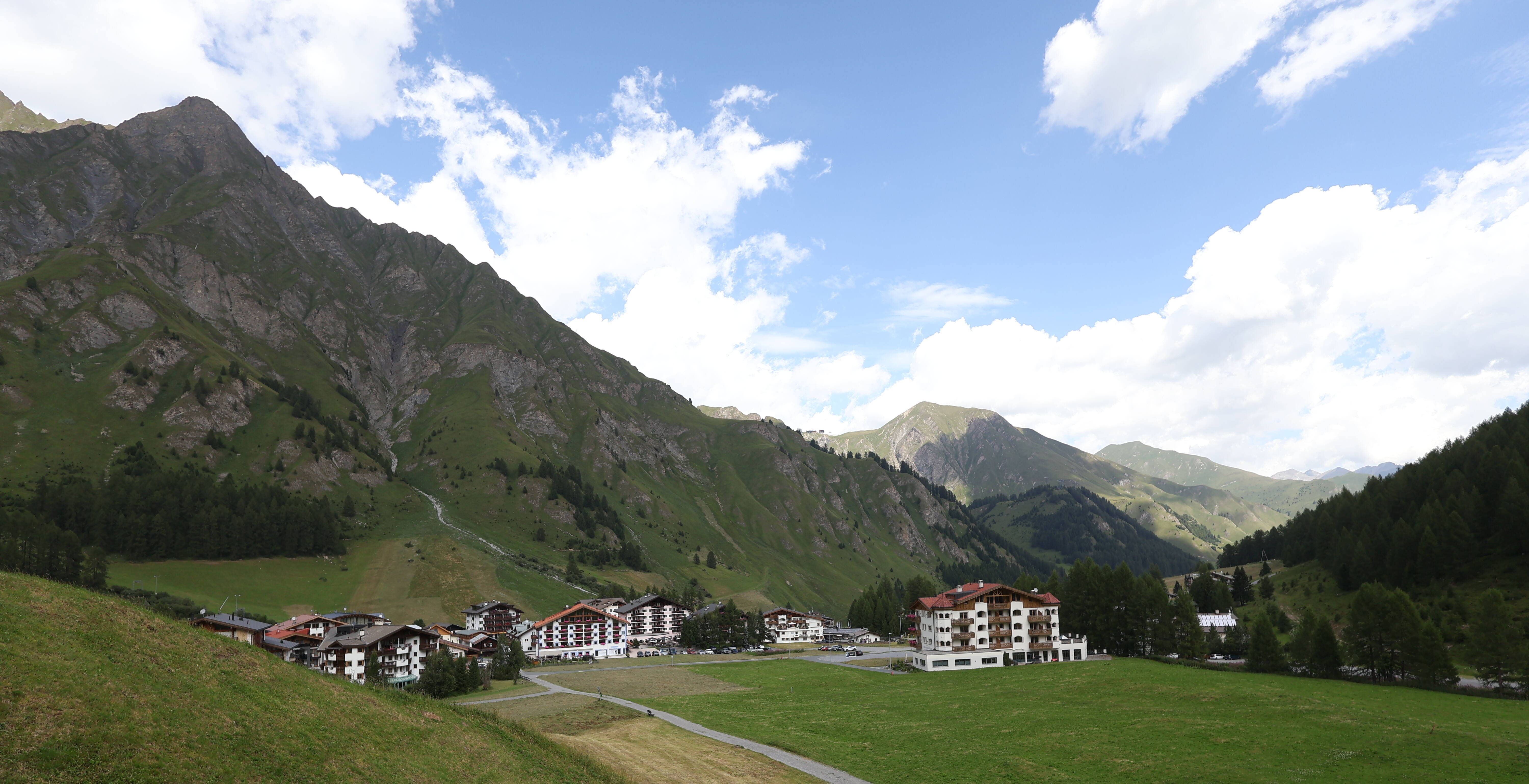 Archiv Foto Webcam Samnaun: Blick auf das Dorf