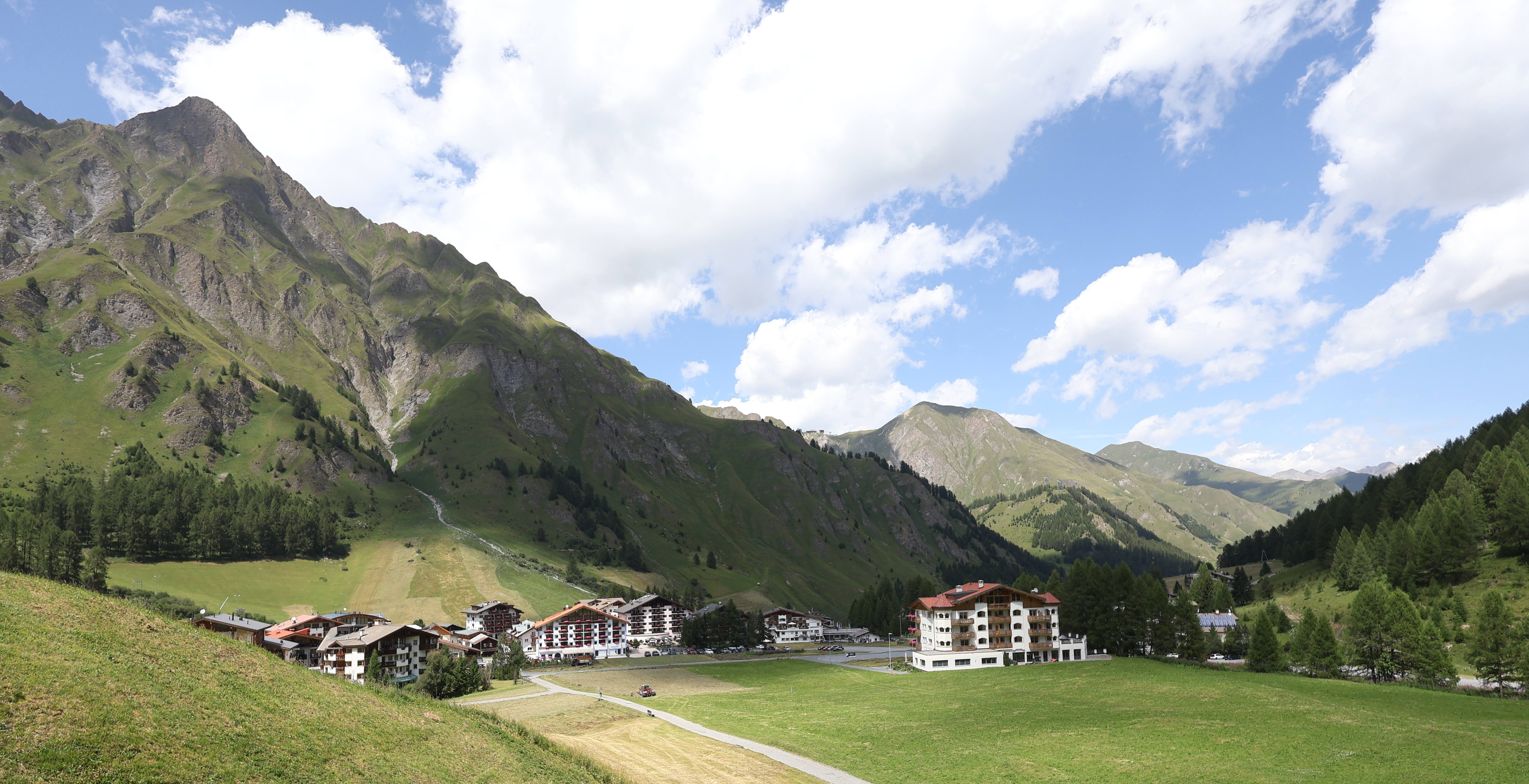 Archiv Foto Webcam Samnaun: Blick auf das Dorf