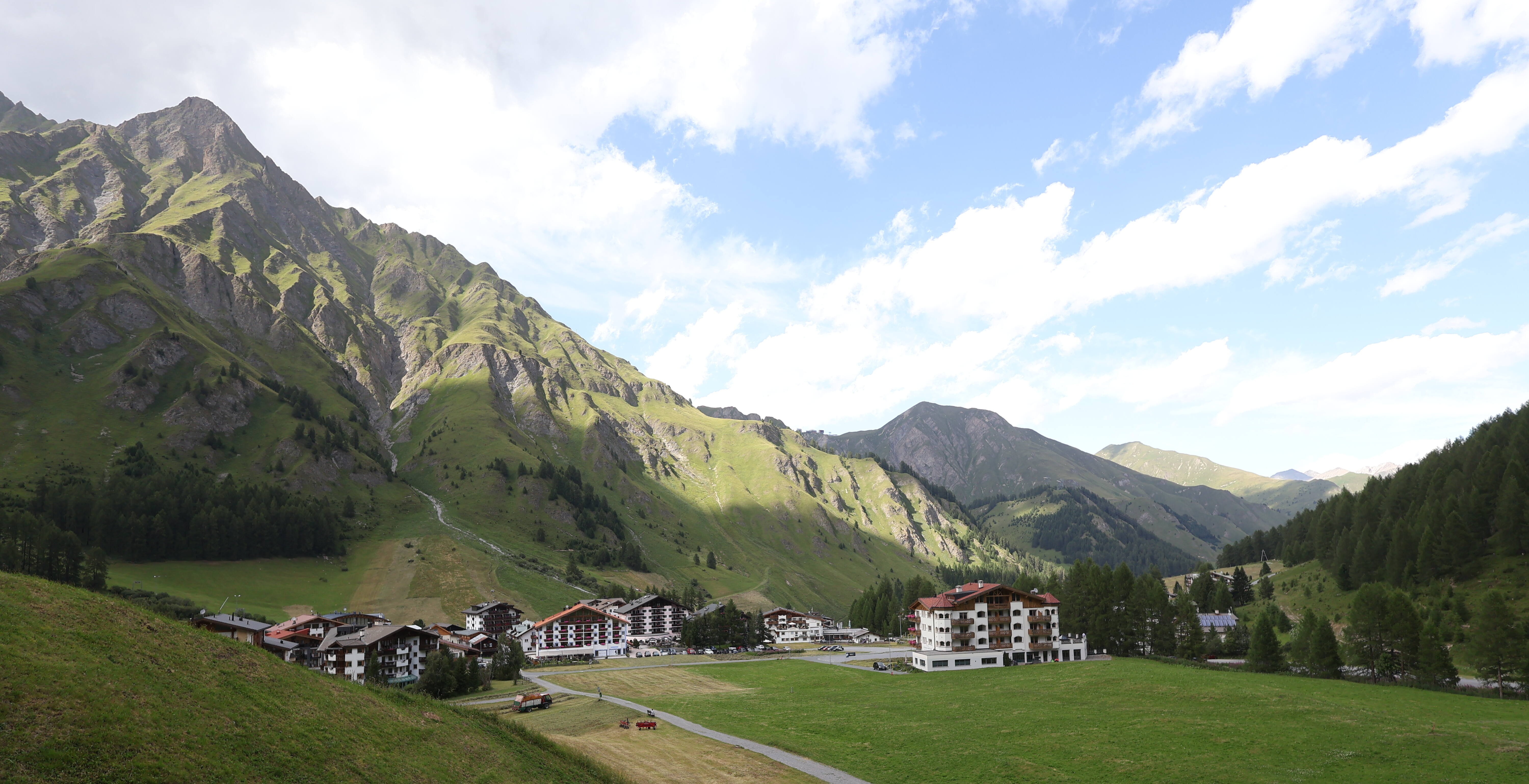 Archiv Foto Webcam Samnaun: Blick auf das Dorf