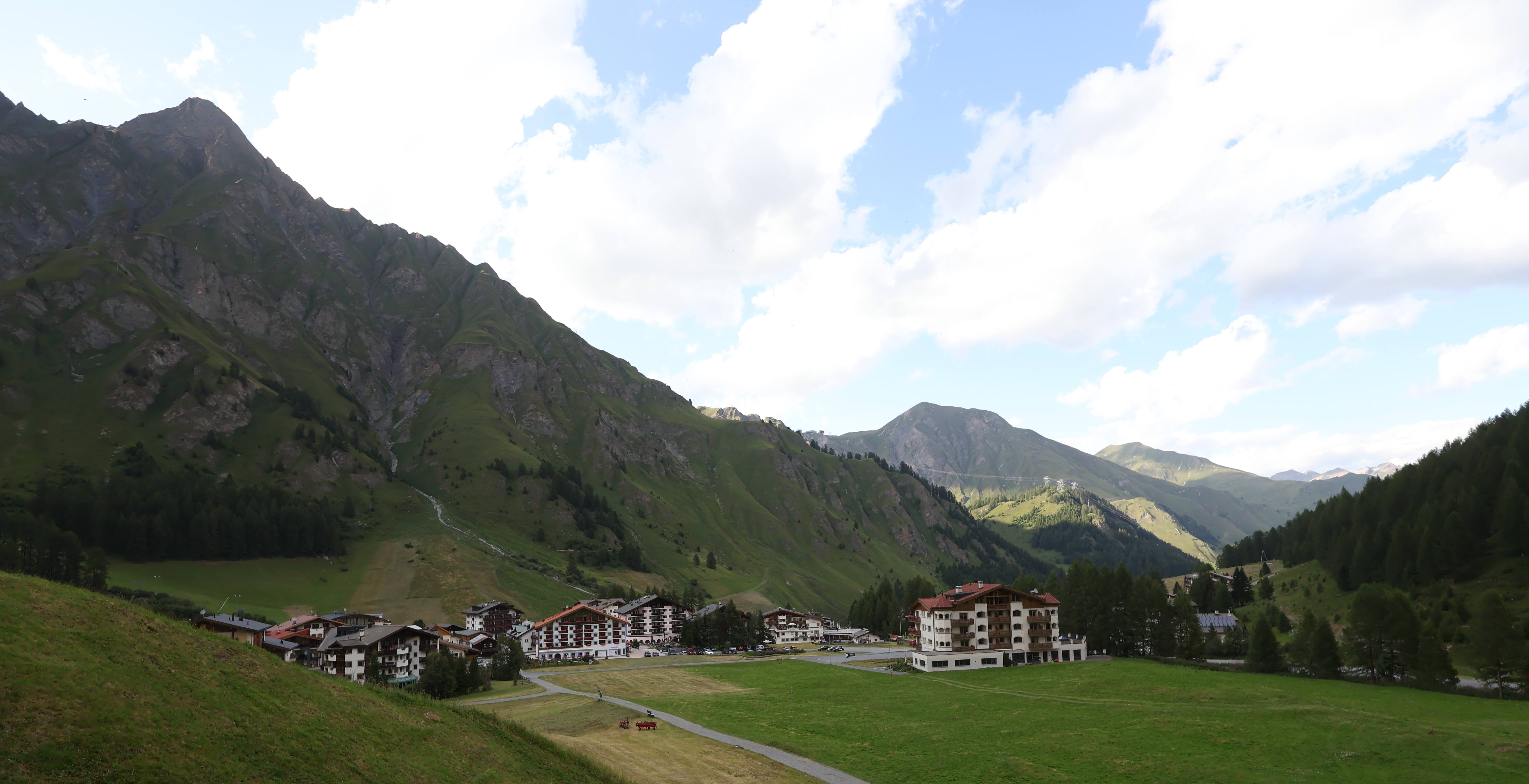 Archiv Foto Webcam Samnaun: Blick auf das Dorf