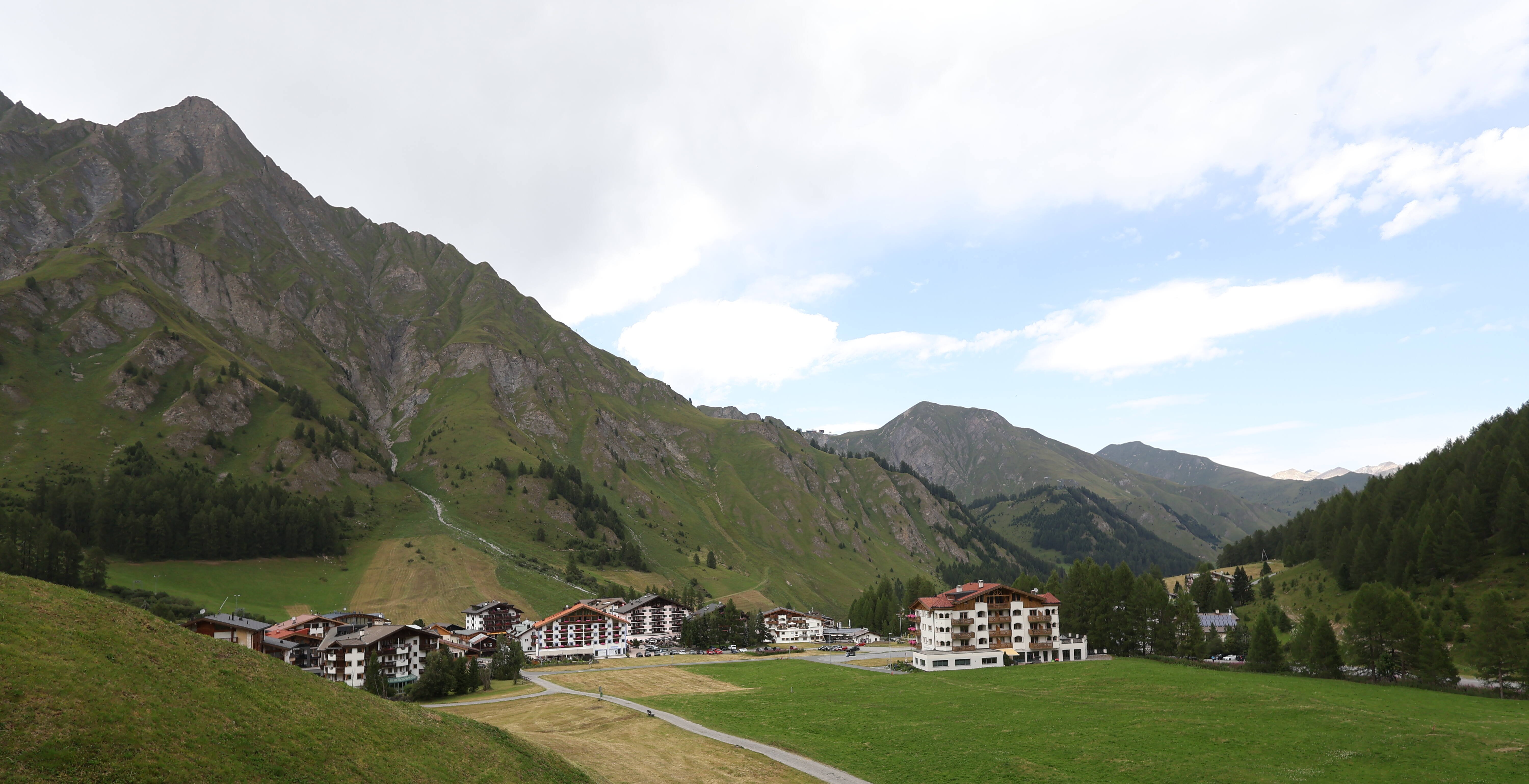 Archiv Foto Webcam Samnaun: Blick auf das Dorf